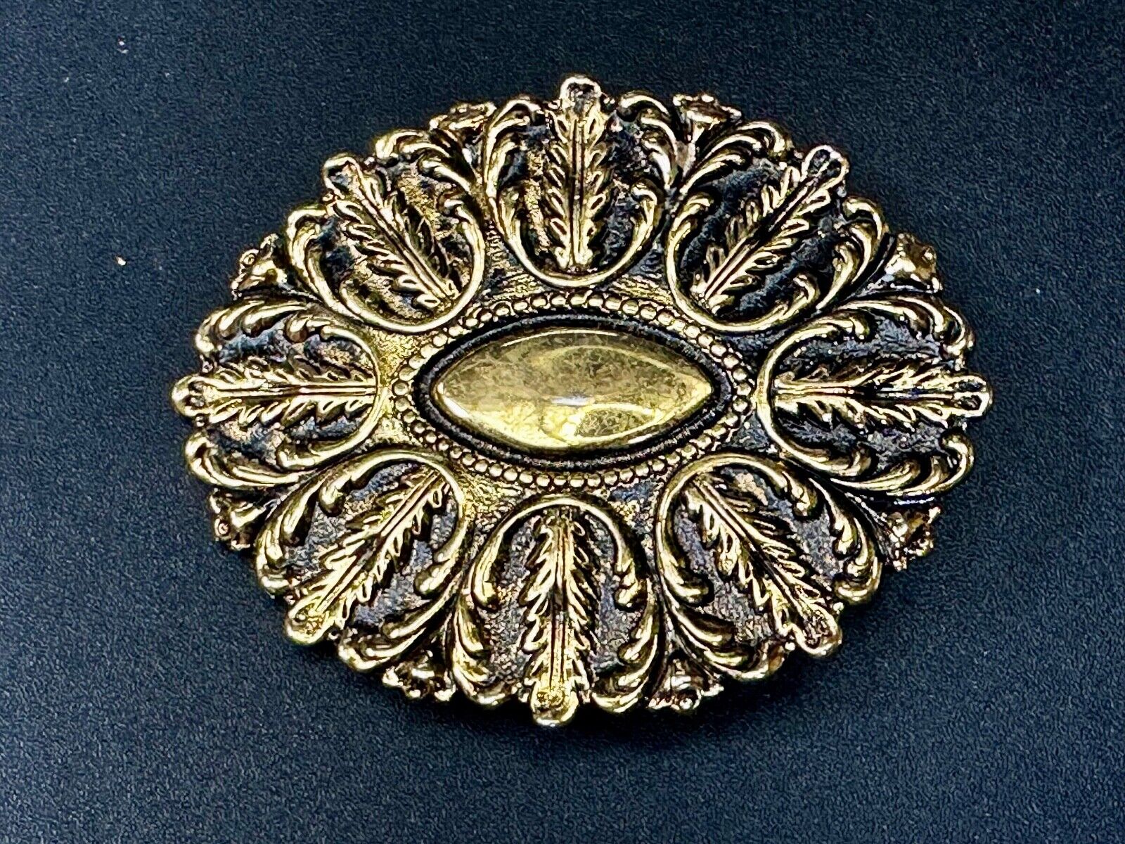 Vintage Leaf Theme Large Gold Tone VTG Belt Buckle by Pappagallo