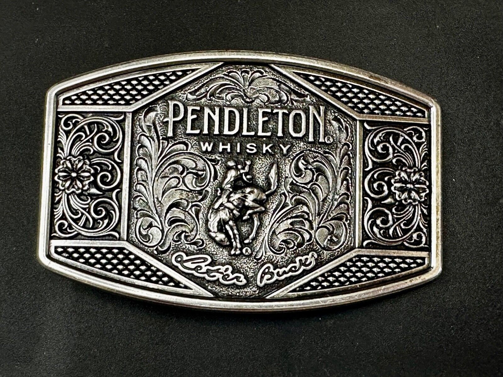 2022 Pendleton Whisky Let'er Buck Montana Silversmith Rodeo Cowboys Belt Buckle