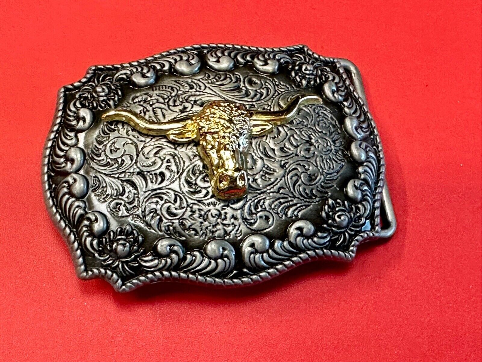 Two tone Ornate LONGHORN SKULL western belt buckle