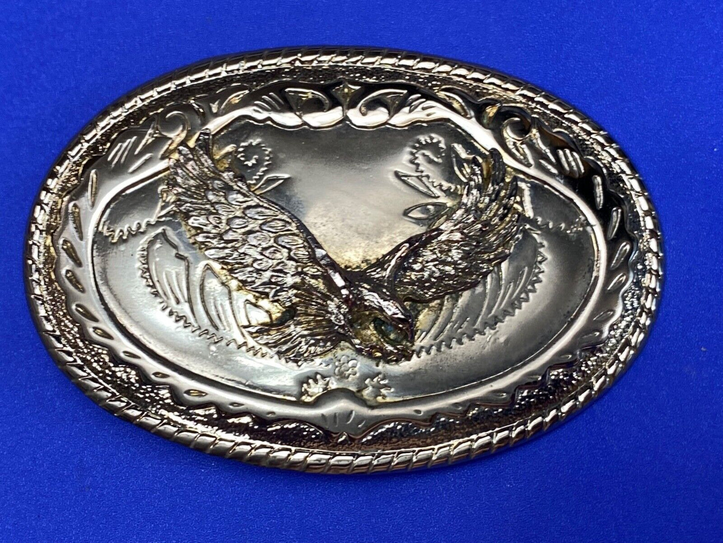 USA made American Bald Eagle Flying Hunting Diving for Prey western belt buckle