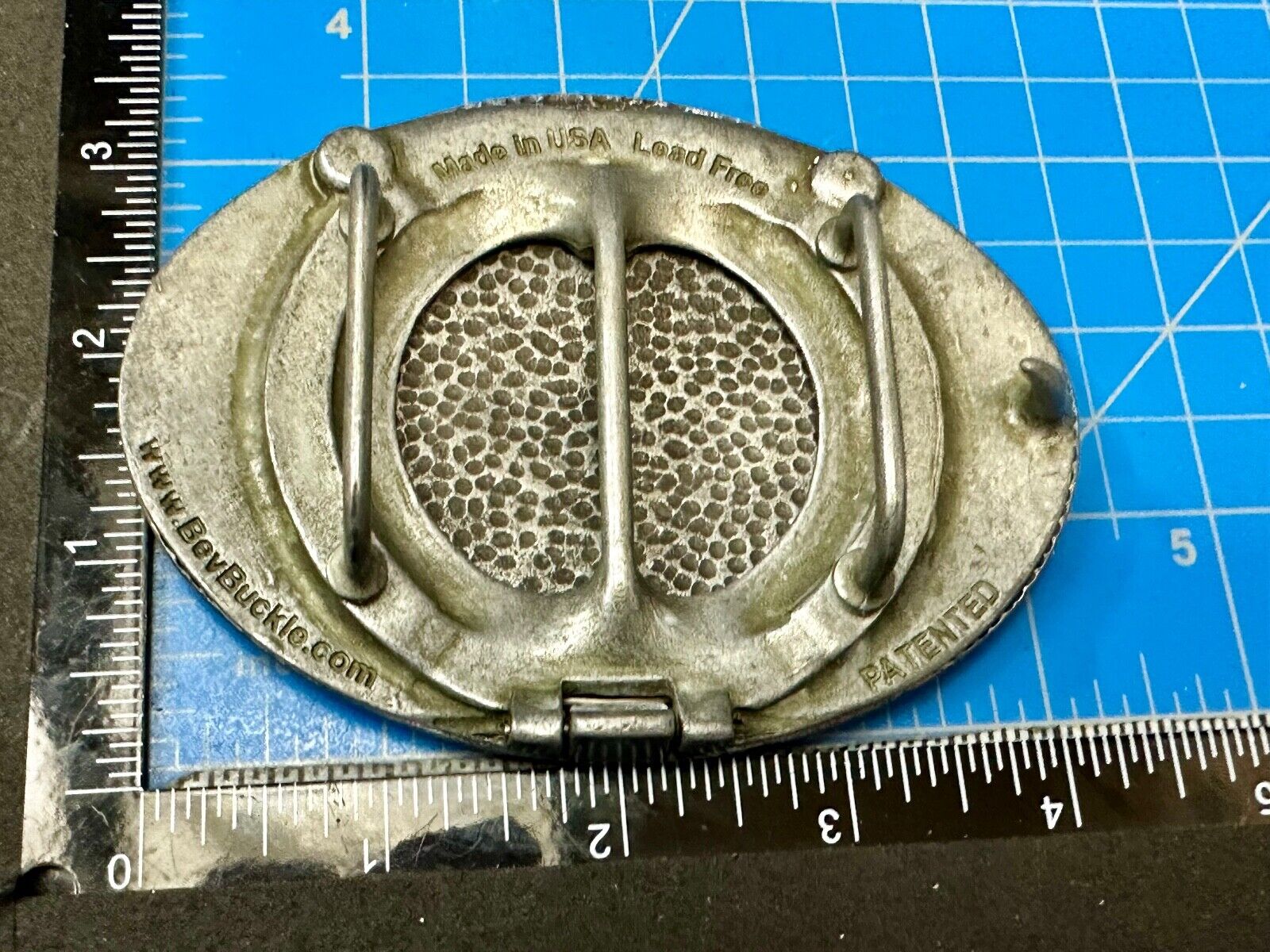Bev Buckle The Beer Buckle Beverage Can Holder USA made Belt Buckle