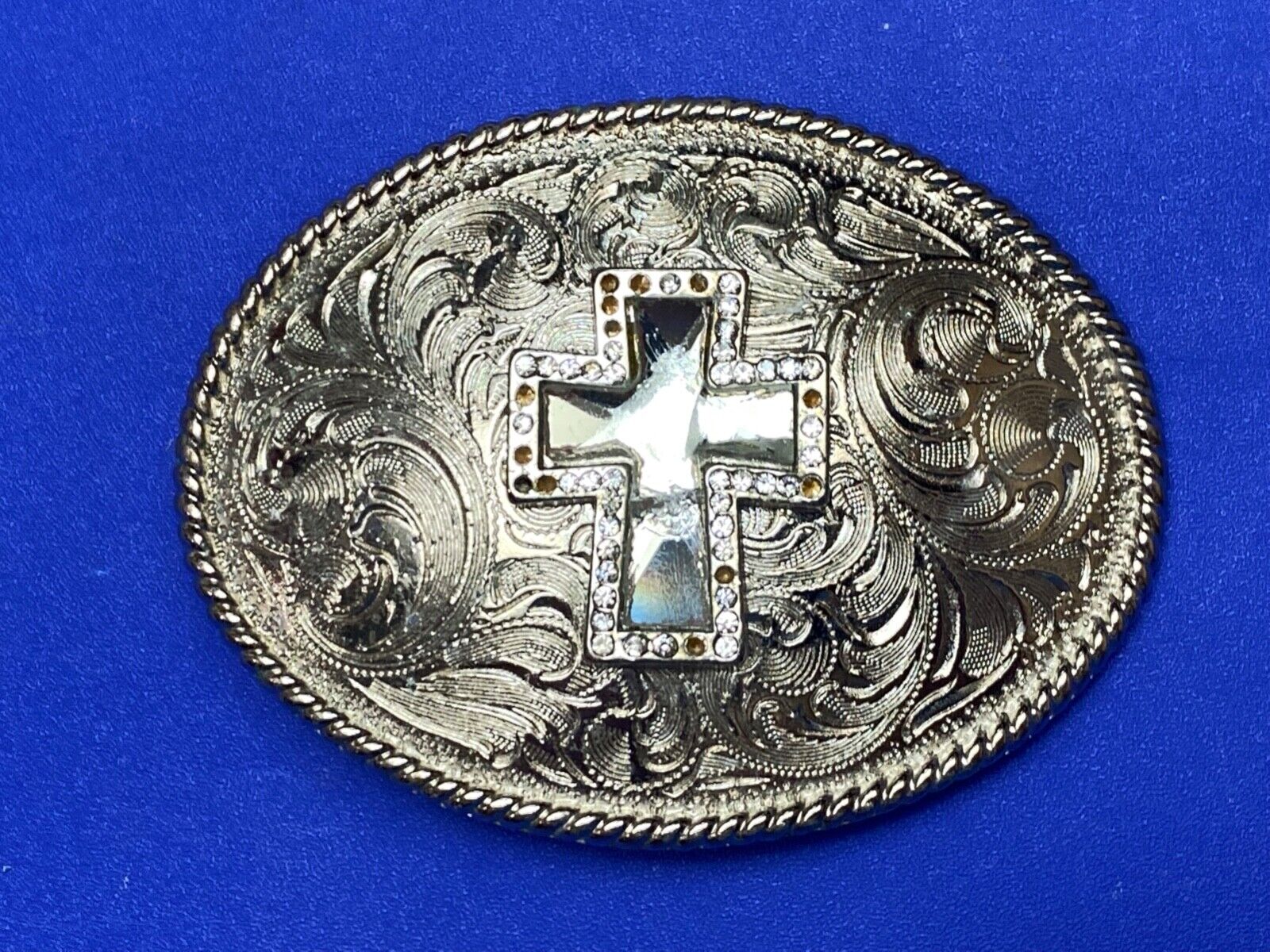 beautiful western cross, engraved flower swirl cowboy cowgirl faith belt buckle