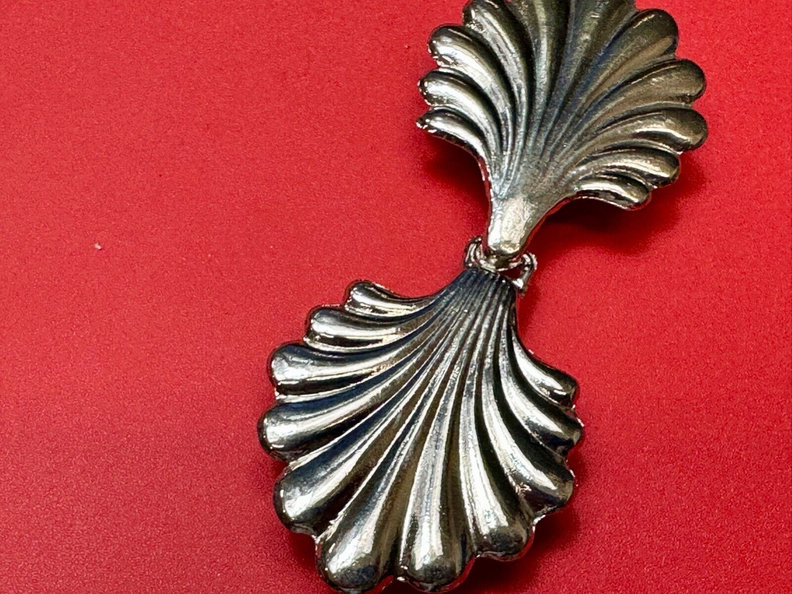Vintage Abstract leaf shaped Two piece Interlocking silver tone belt buckle