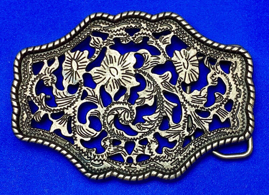 Beautiful Silver Tone see though flower pattern western belt buckle rope boarder