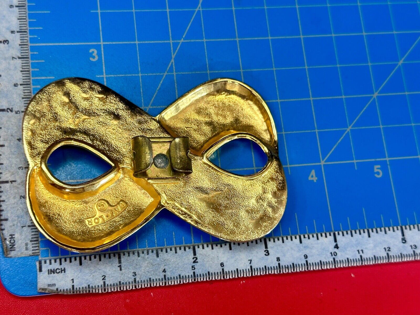 Vintage Day Lor signed gold & silver tone signed scarf shoe clip belt buckle