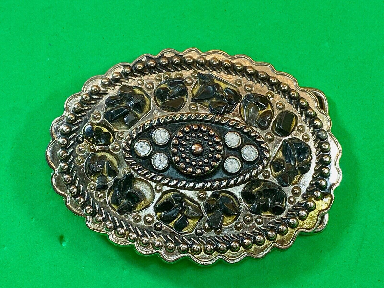 Artisan? Chunky stone? real or fake leaf pattern black color Belt Buckle 