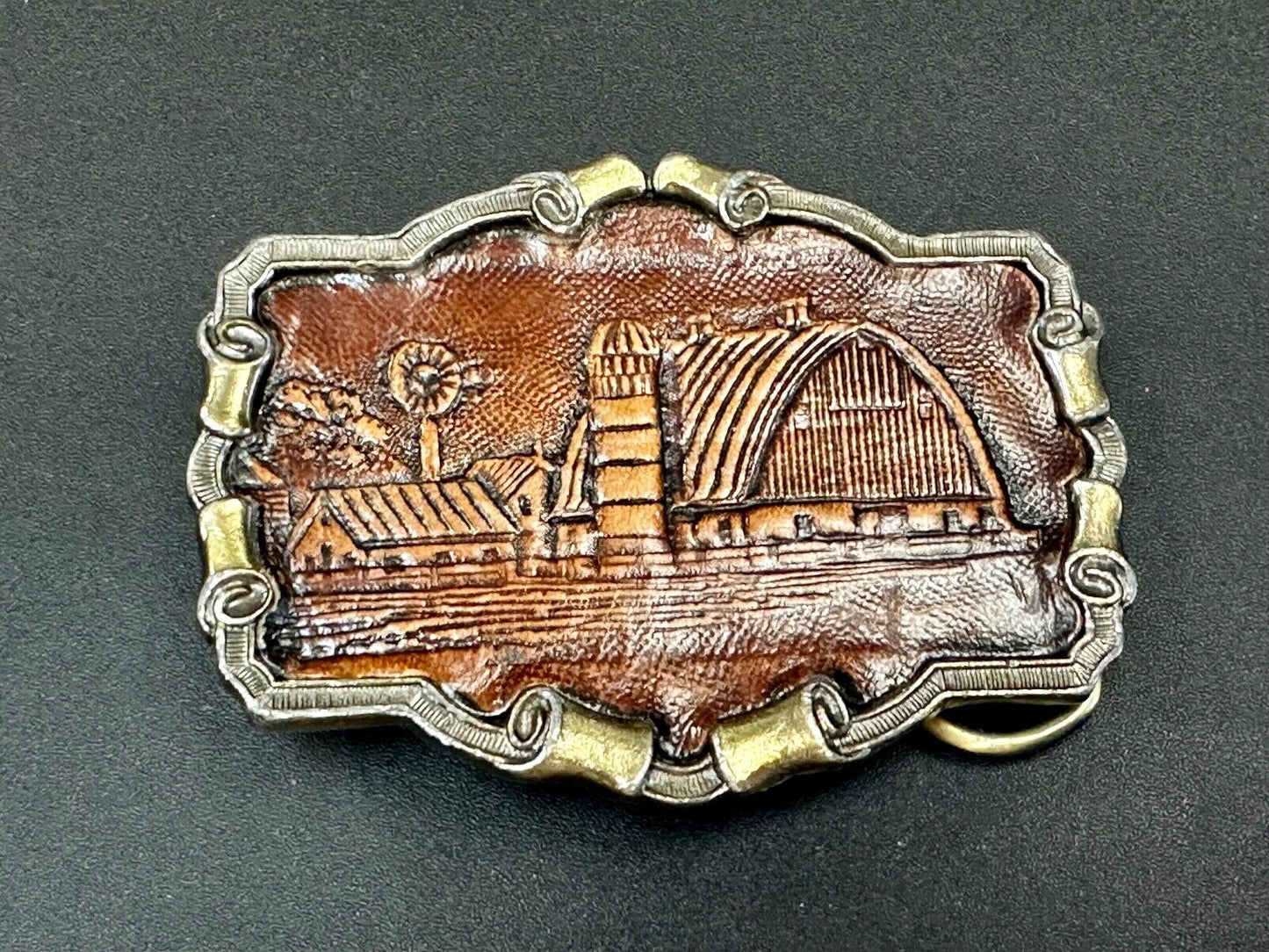 Americas Great Farmland vintage 1980 Great American vintage belt buckle Co