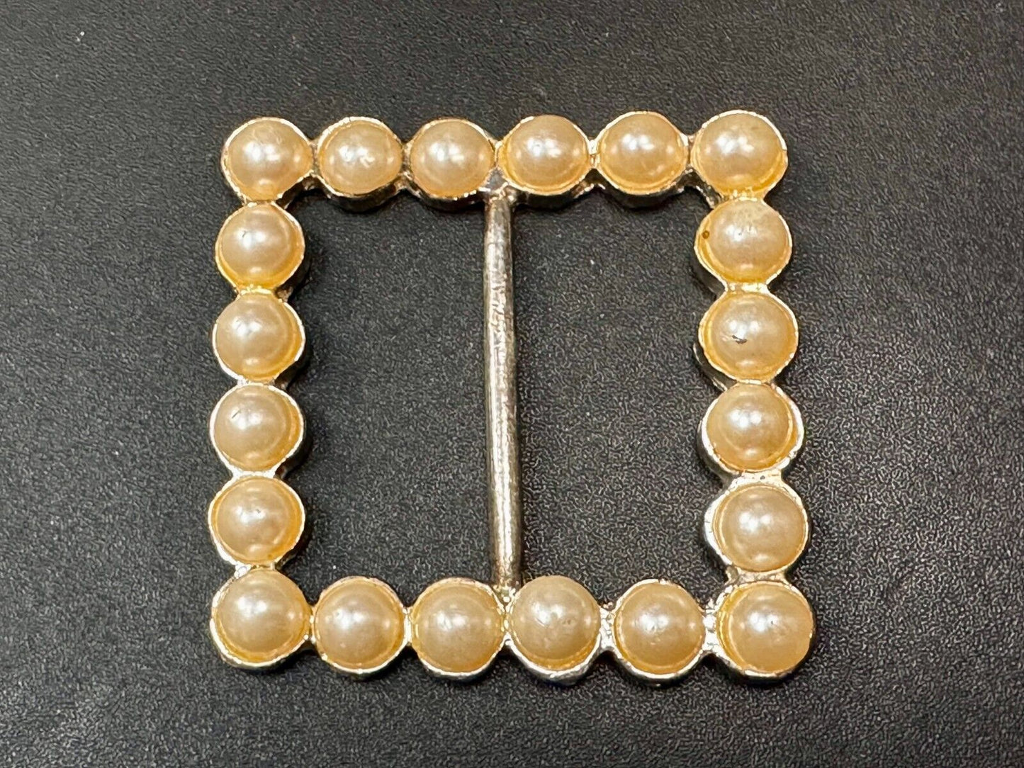 Vintage Faux Pearls Rectangular Gold Tone Plastic Belt Scarf Clip Slide Buckle