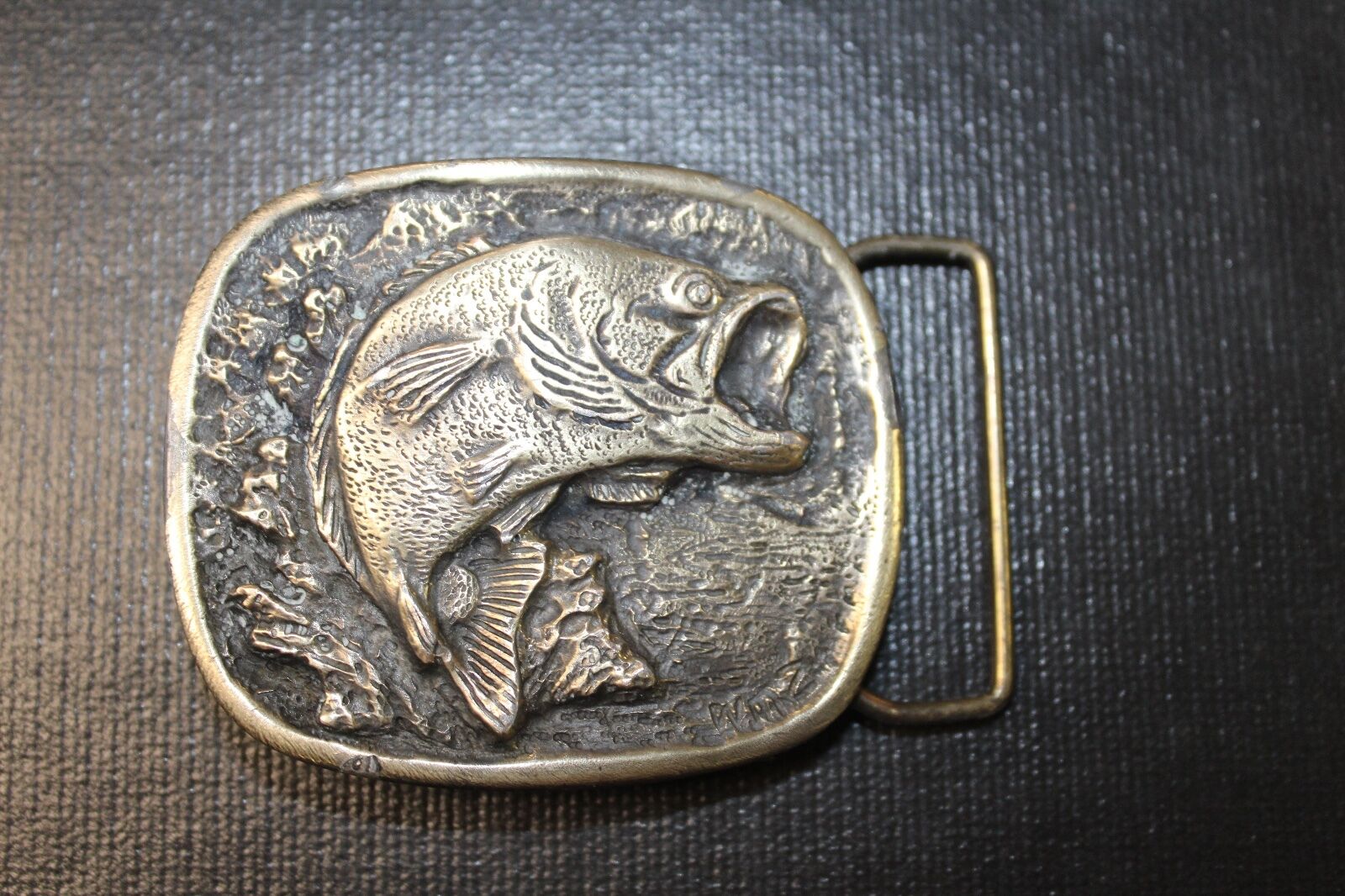 VINTAGE 1977 Largemouth bass fishing  AWARD Belt Buckle  lake, Ga R.J. VENTRICE