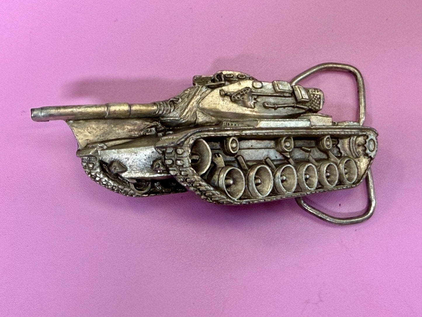 Armored Tank Military War Battle Weapon Anthony J.Irvin 1979 C-4L  Belt Buckle