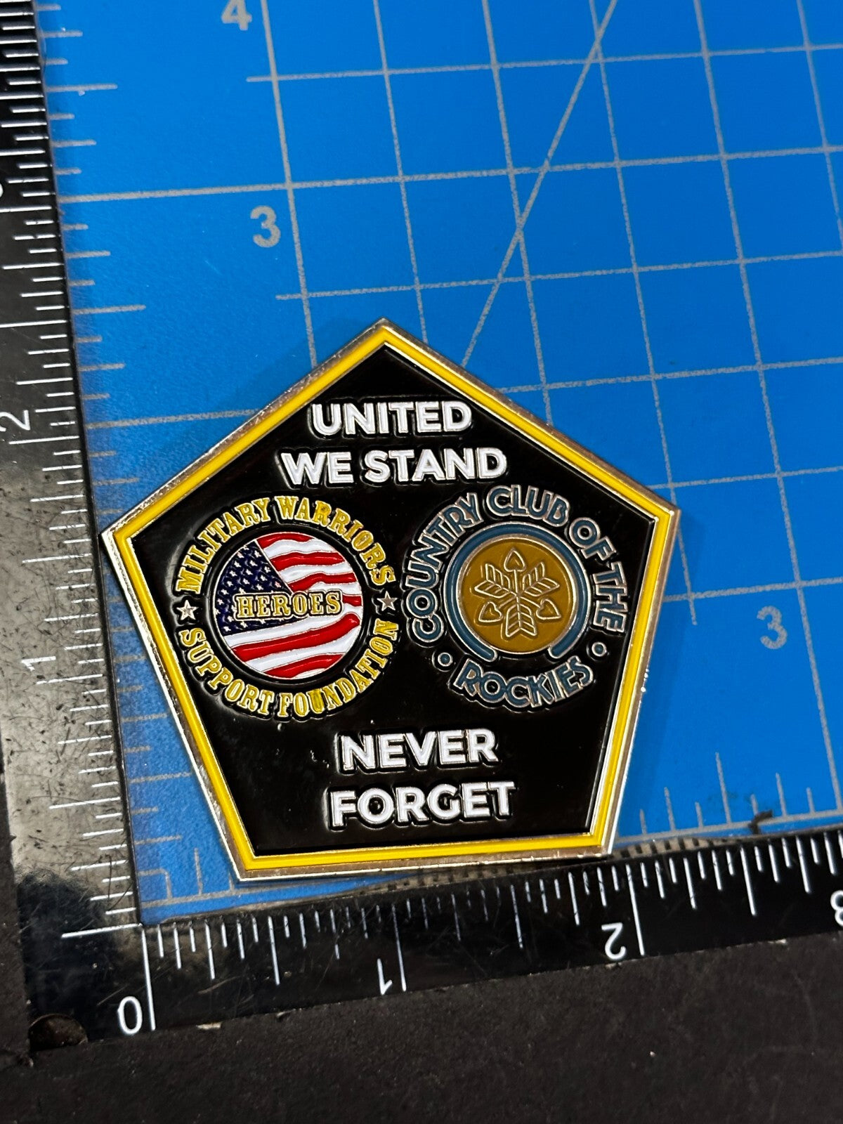 United We Stand Never Forget Patriot Day September 11 Collectors Challenge Coin 