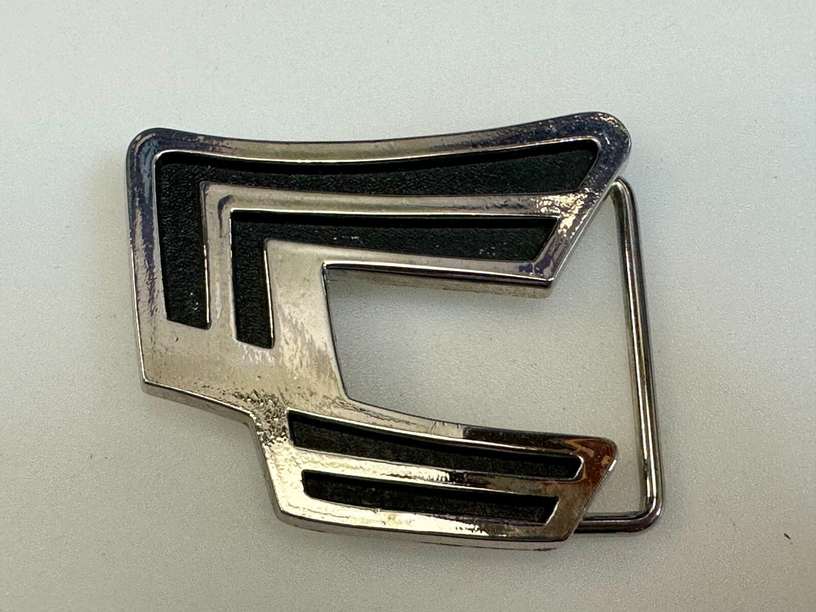 Abstract Pattern Openwork Metal Silver Tone Belt Buckle