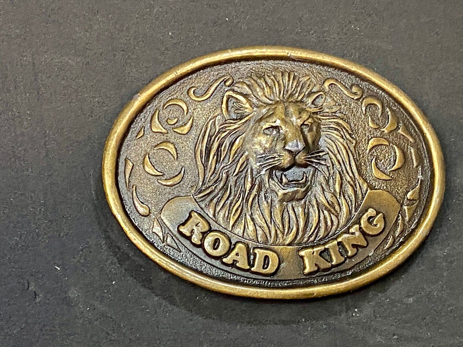 To a Professional Driver - ROAD KING, lions head belt buckle Philips 76 station