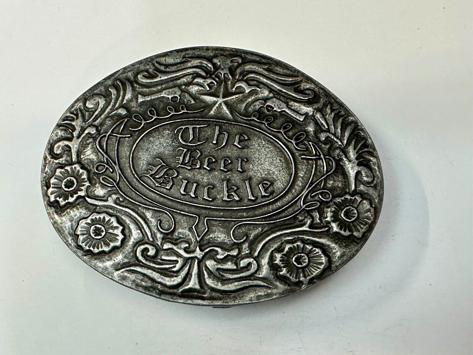 Bev Buckle The Beer Buckle Beverage Can Holder USA made Belt Buckle