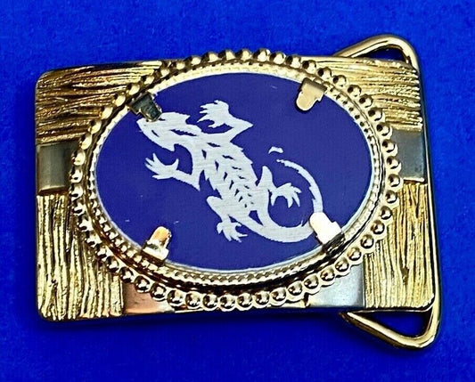 Unique Lizard, Reptile Crocodile As Centerpiece On Gold Tone Belt Buckle 