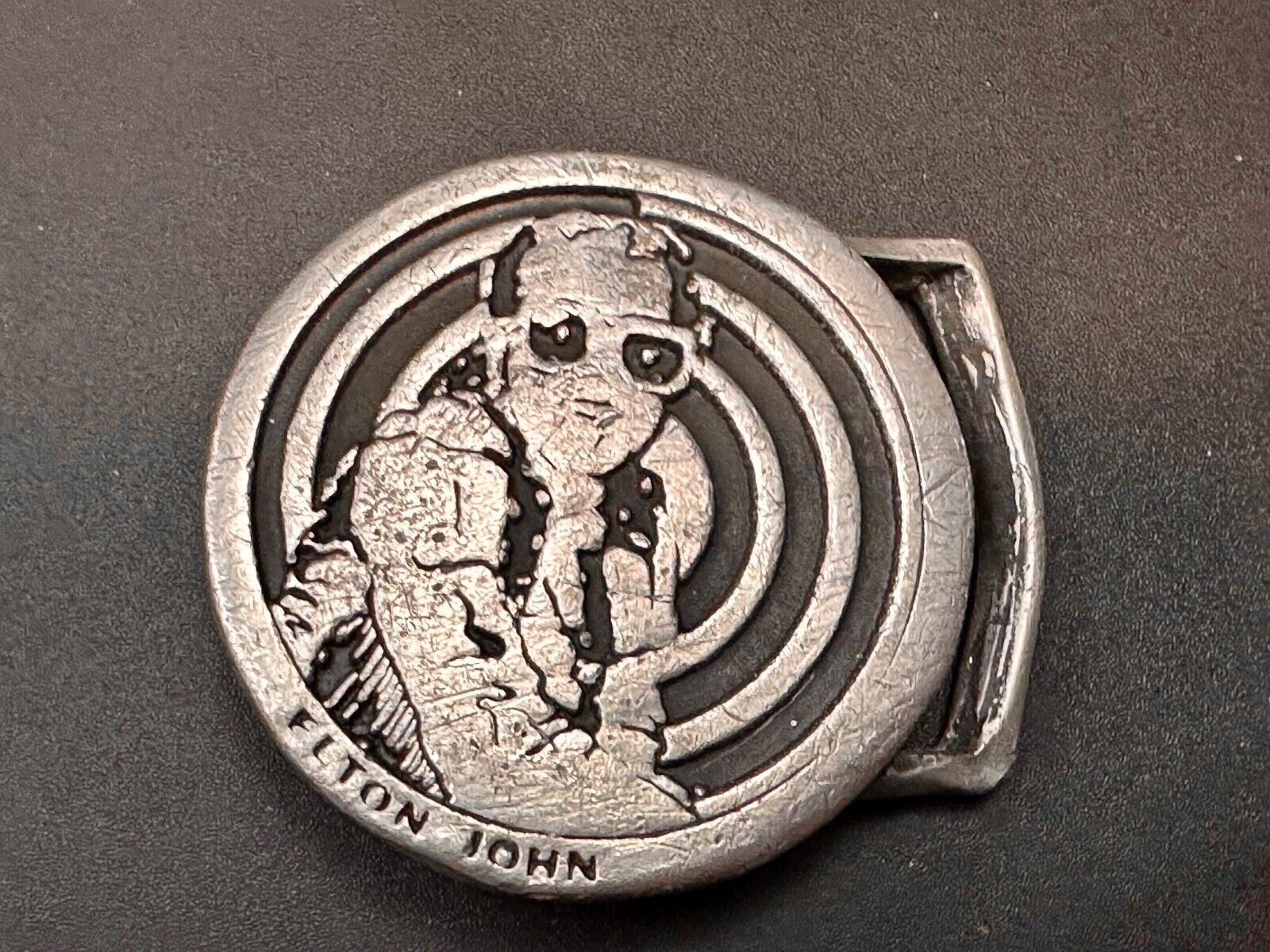 ***ELTON JOHN*** MUSIC SOUVENIR 1970's VINTAGE COMMEMORATIVE BELT BUCKLE