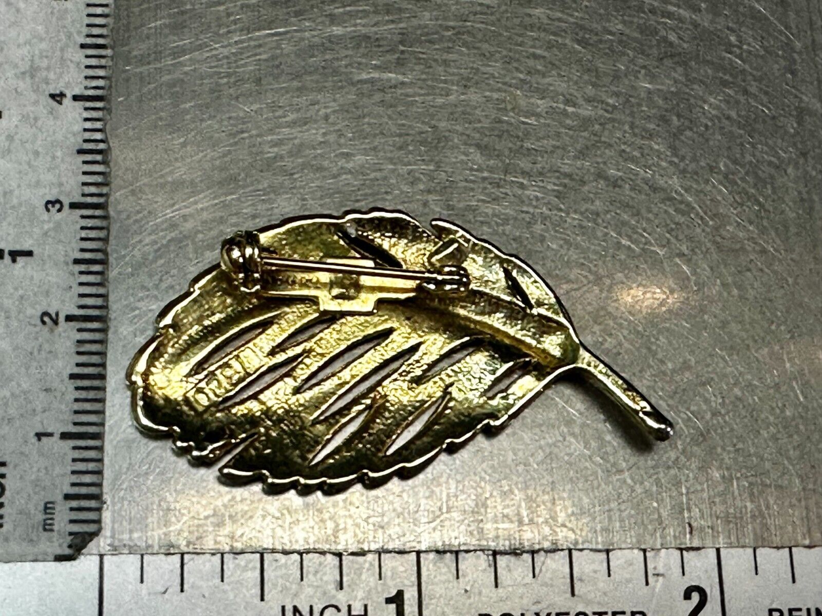 Vintage Leather Feather Textured Gold Tone Brooch Pin Marked Taiwan 1320