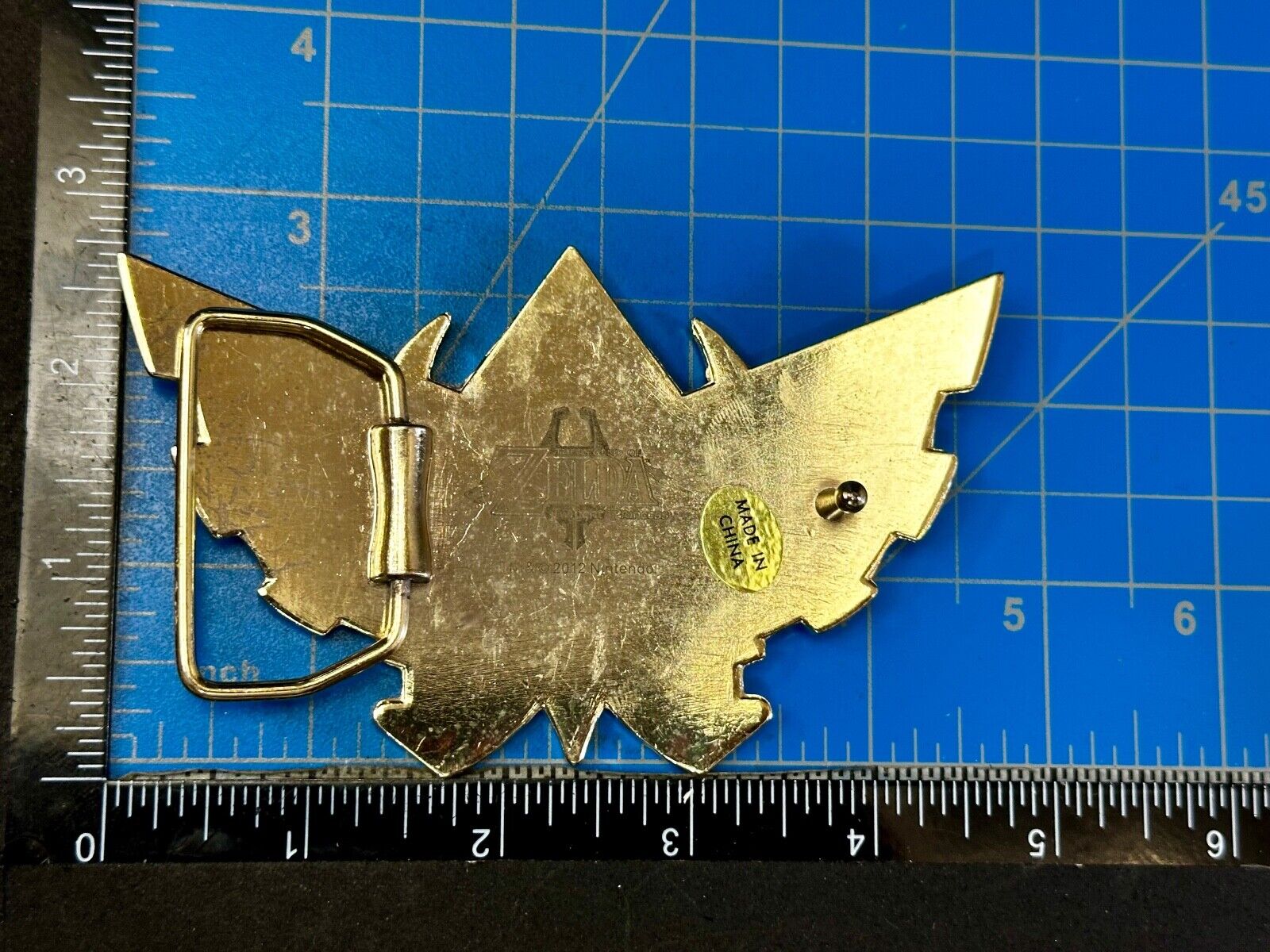 The Legend Of Zelda Black Golden Crest Triforce Nintendo 2012 Belt Buckle Hylian