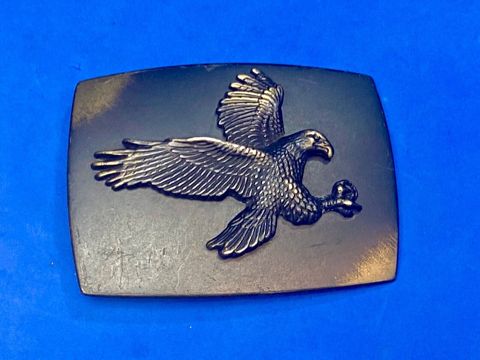 American Eagle Flying Hunting with Claws out! western belt buckle 