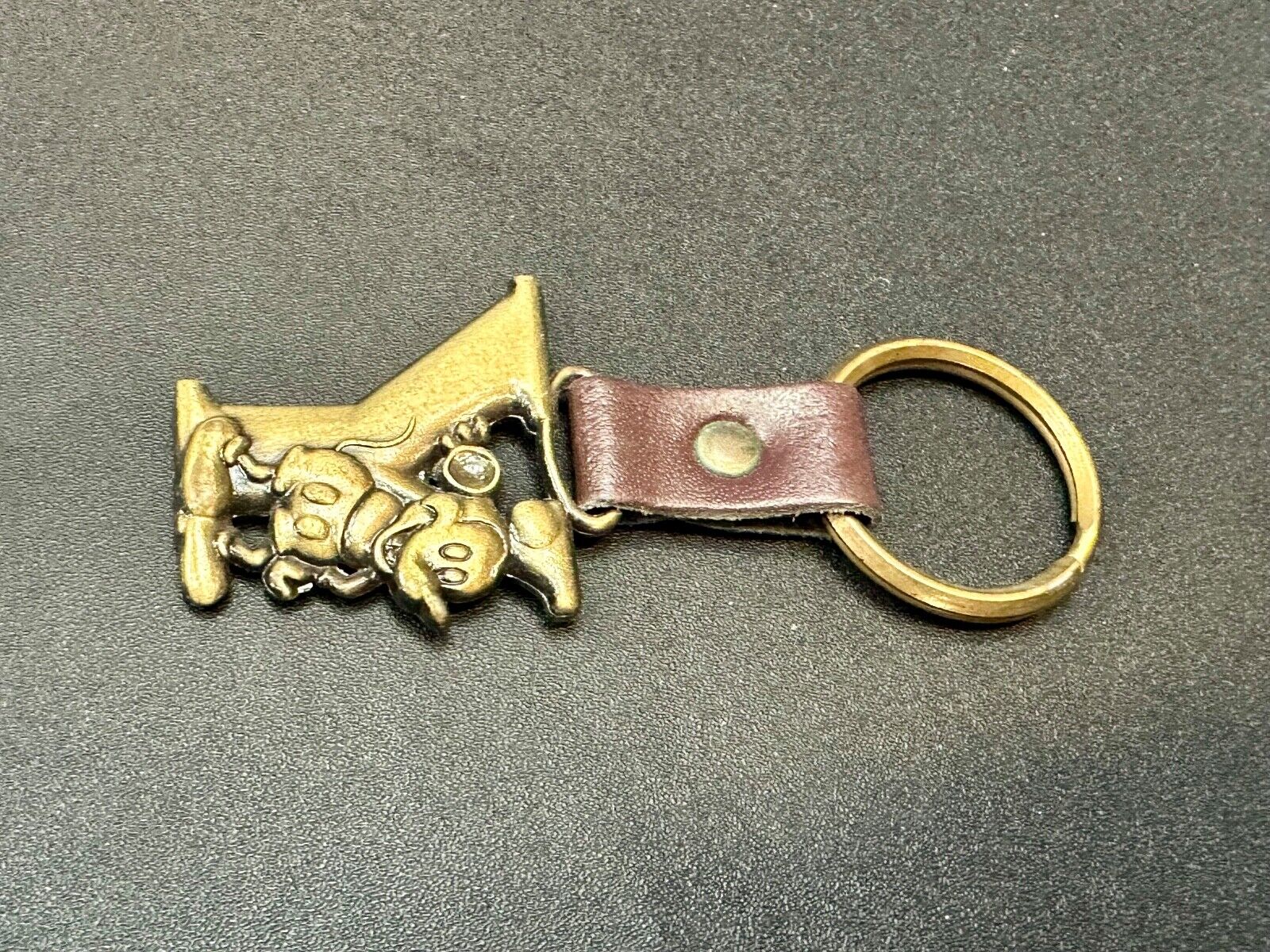 VINTAGE LETTER INITIAL Y  MICKEY MOUSE DISNEY KEYCHAIN BRASS and LEATHER FOB