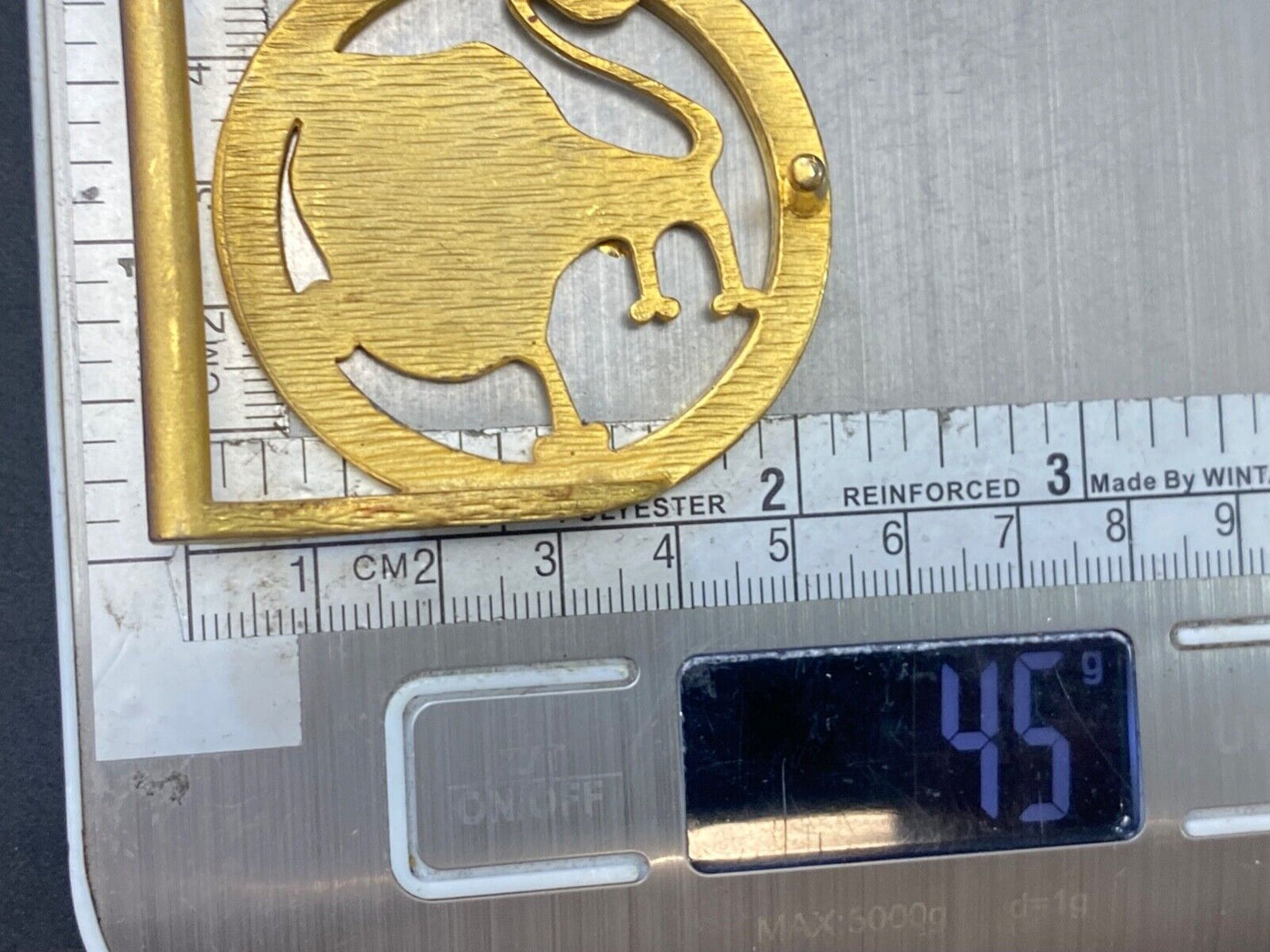 unique LION - Huge Mane and face  in see through gold tone round belt buckle