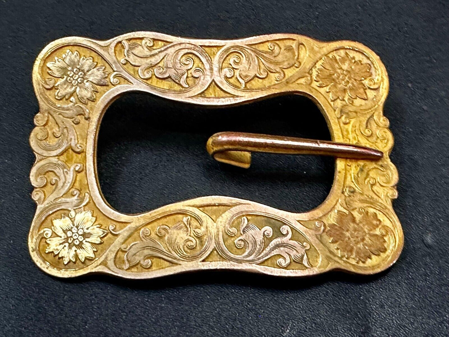 Antique? Victorian Art Nouveau Gold Color Filigree Hook Prong Belt Buckle
