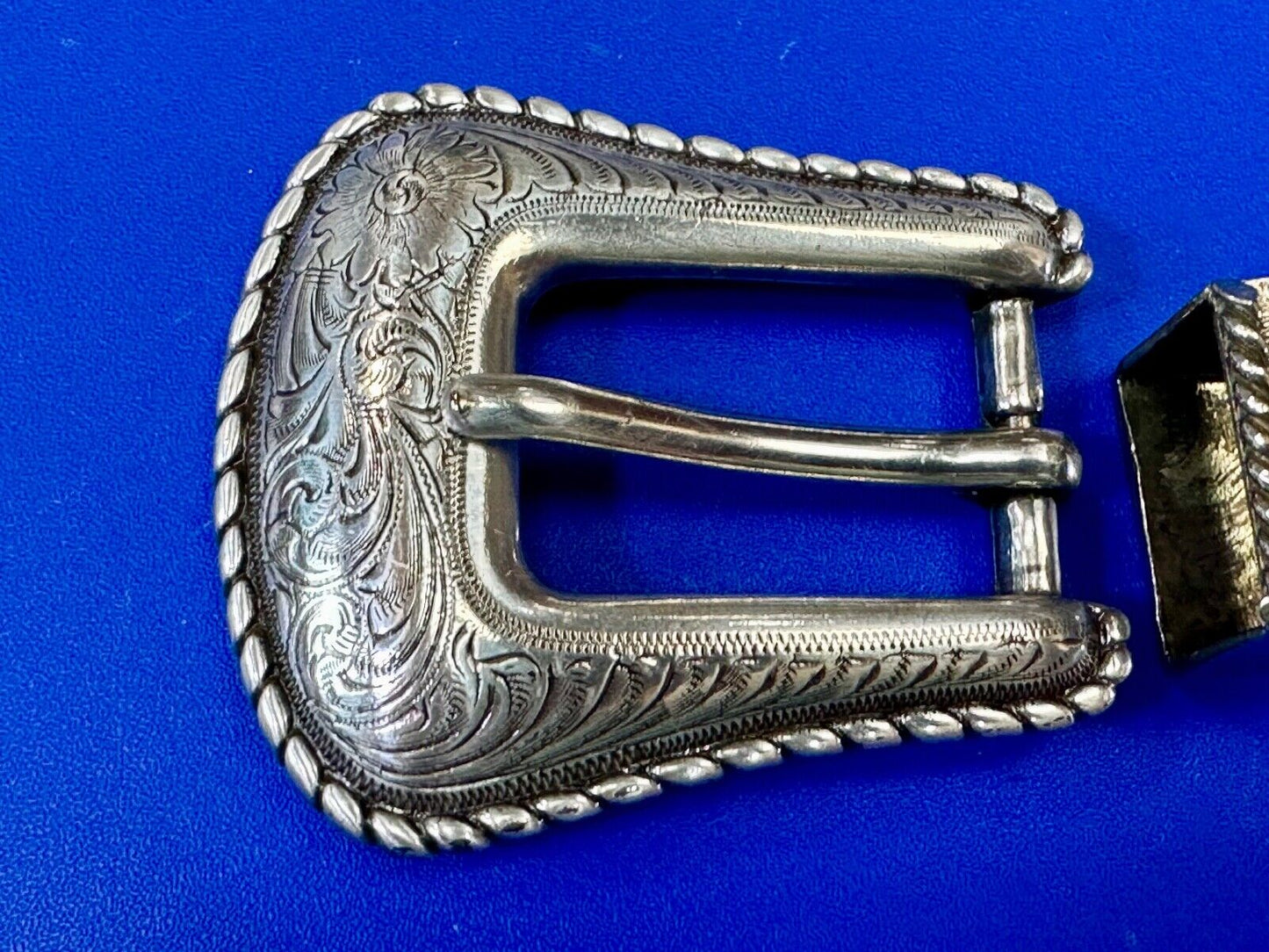 Two piece Ranger Set vintage 1996 silver tone buckle and keeper