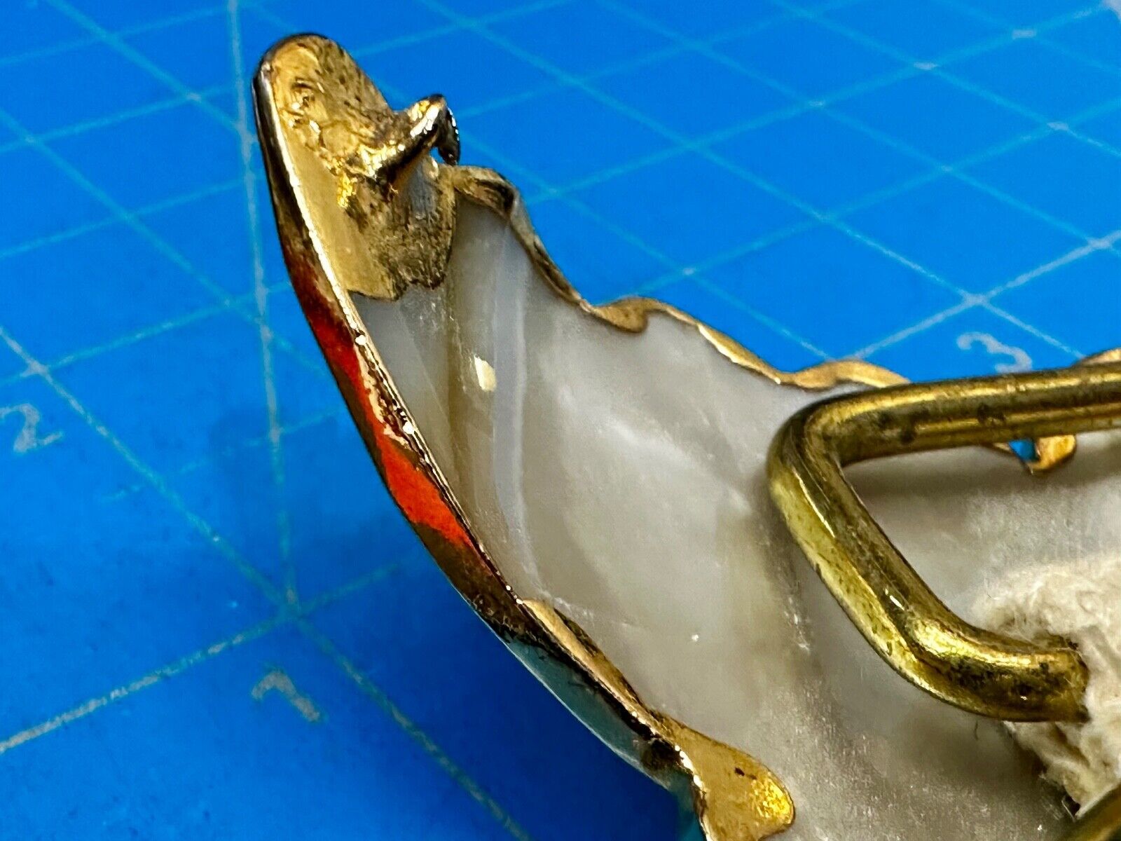 Vintage Butterfly Shaped MOP Mother of Pearl Cutout Gold tone Belt Buckle Slide