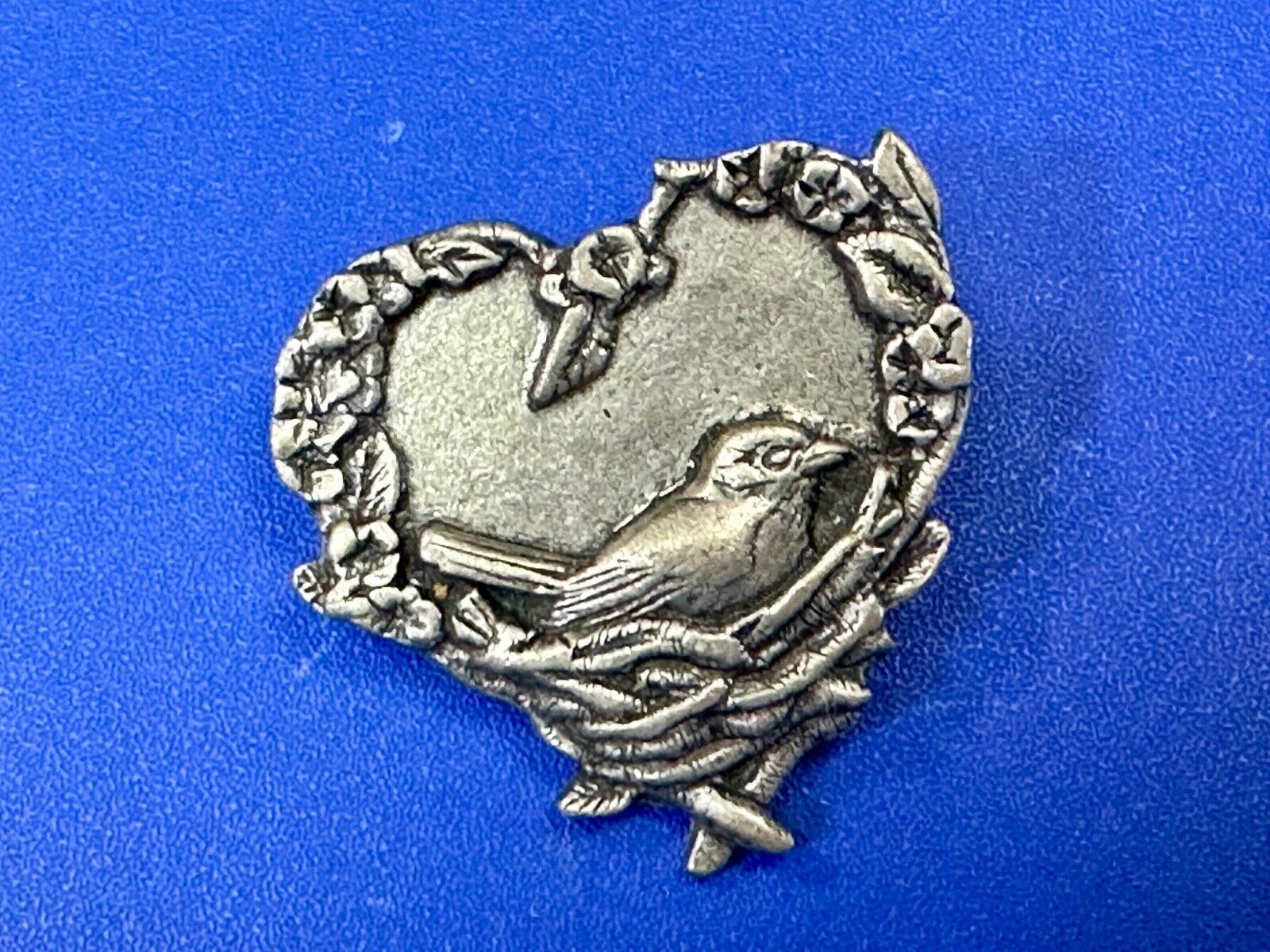 Adorable bird growing eggs in nest vintage birds and blooms pewter pin