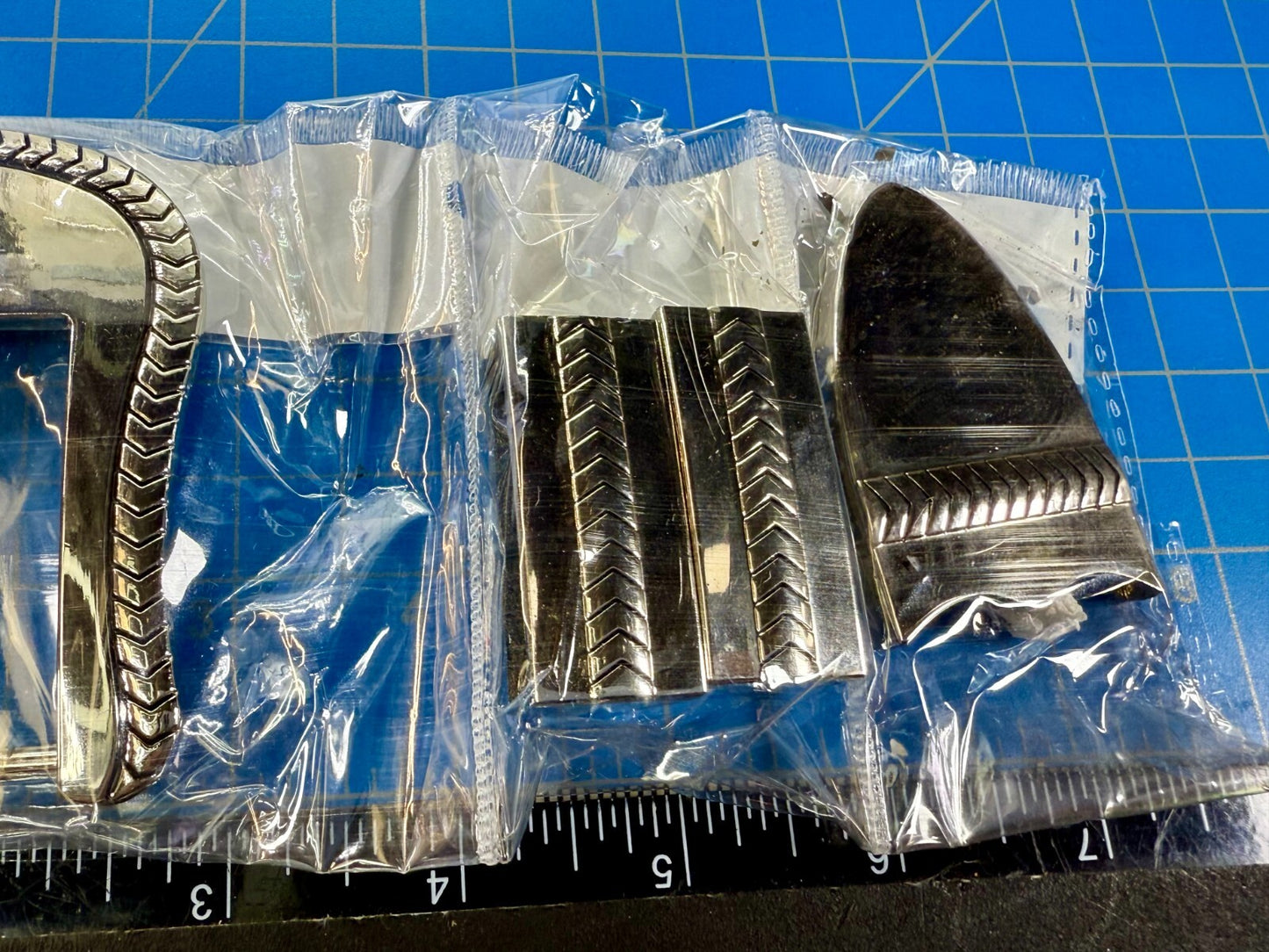 4 pc Ranger Set - Two Loops and Tip W/ Screws Large Reflective New Belt Buckle