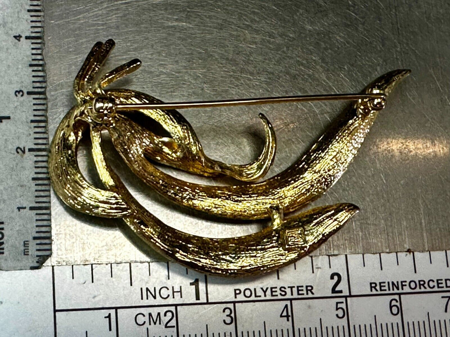 Abstract Leaf Pattern Vintage Textured Gold Tone Brooch Pin Signed by M