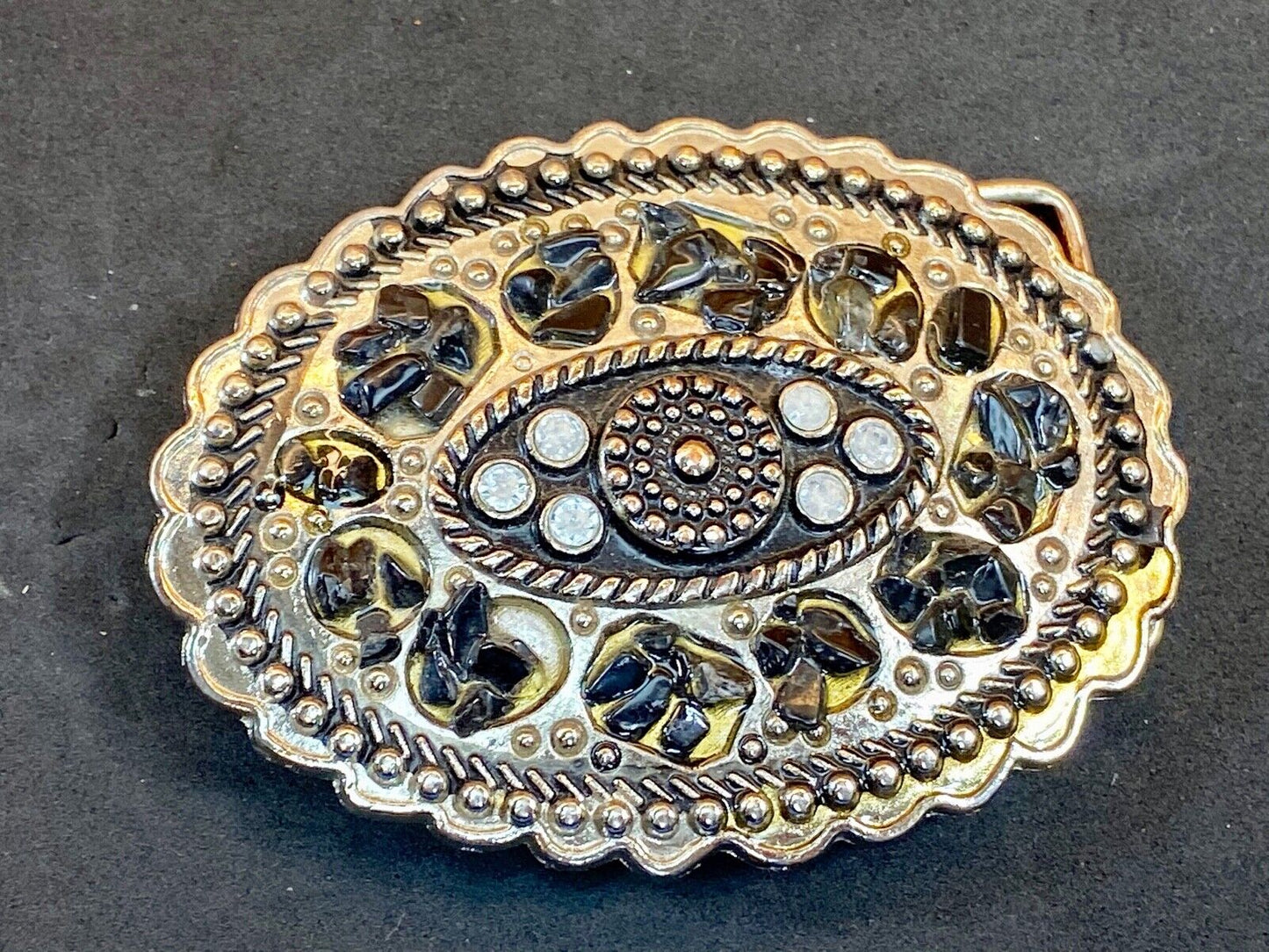 Artisan? Chunky stone? real or fake leaf pattern black color Belt Buckle 