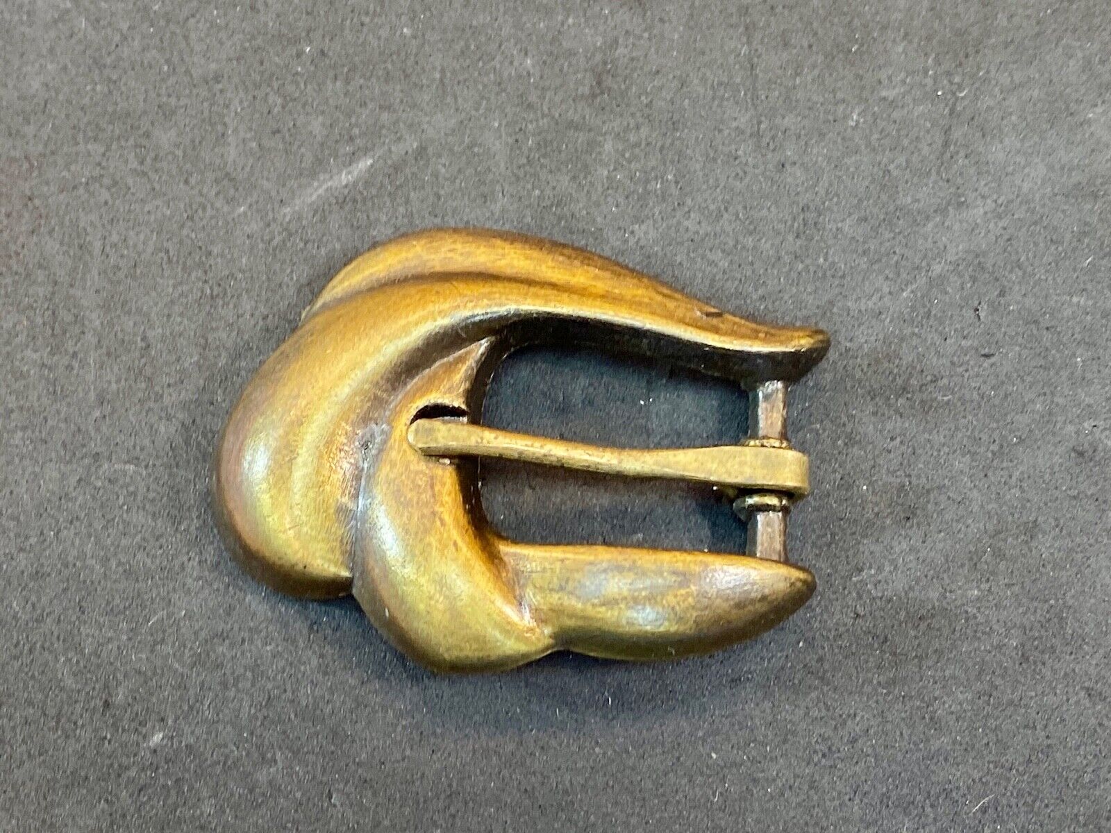 apple acc of New York stamped gold tone retro belt buckle