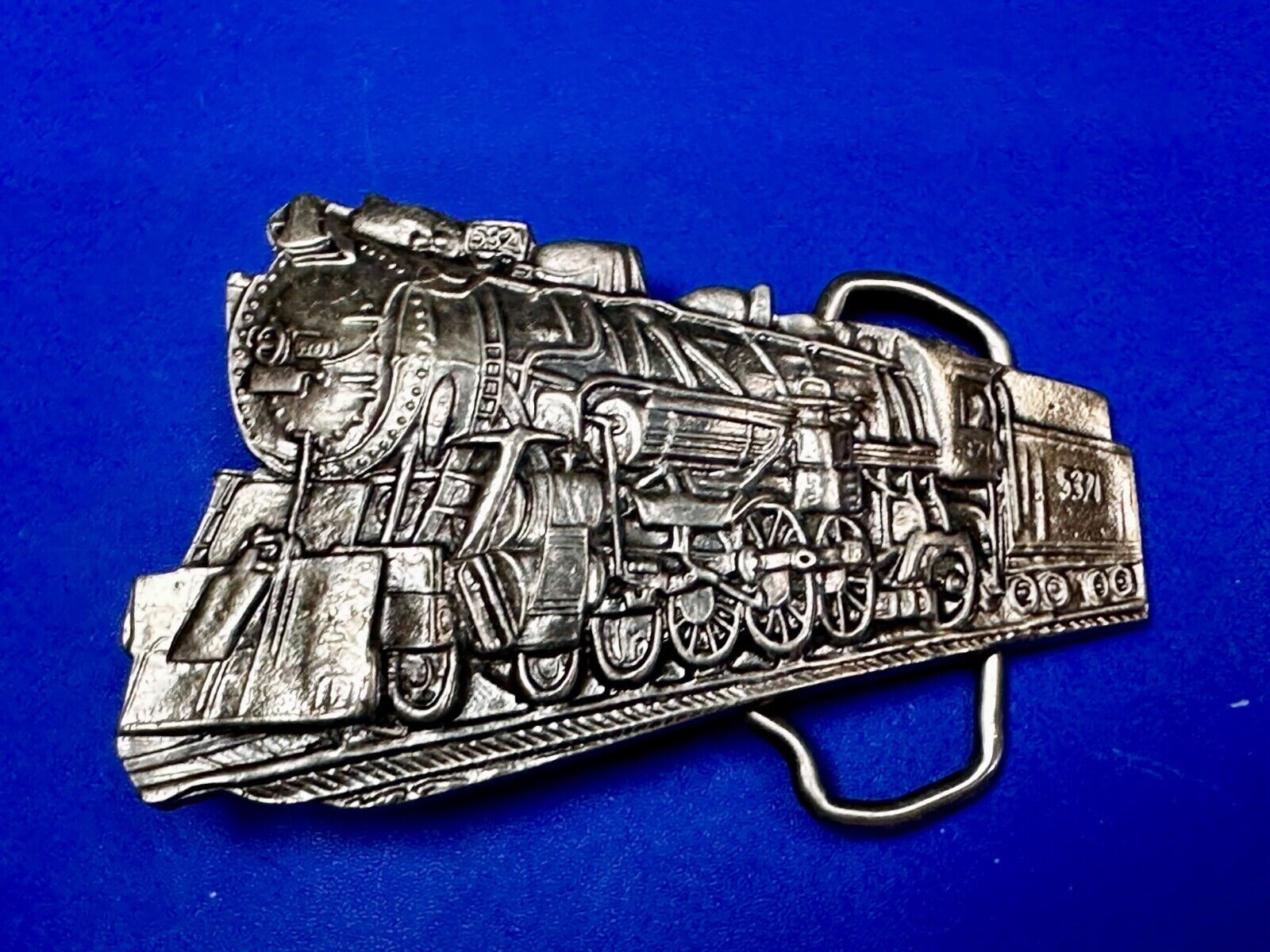 Train Locomotive Steam Engine RR RailRoad Vintage Figural Belt Buckle No. 2055