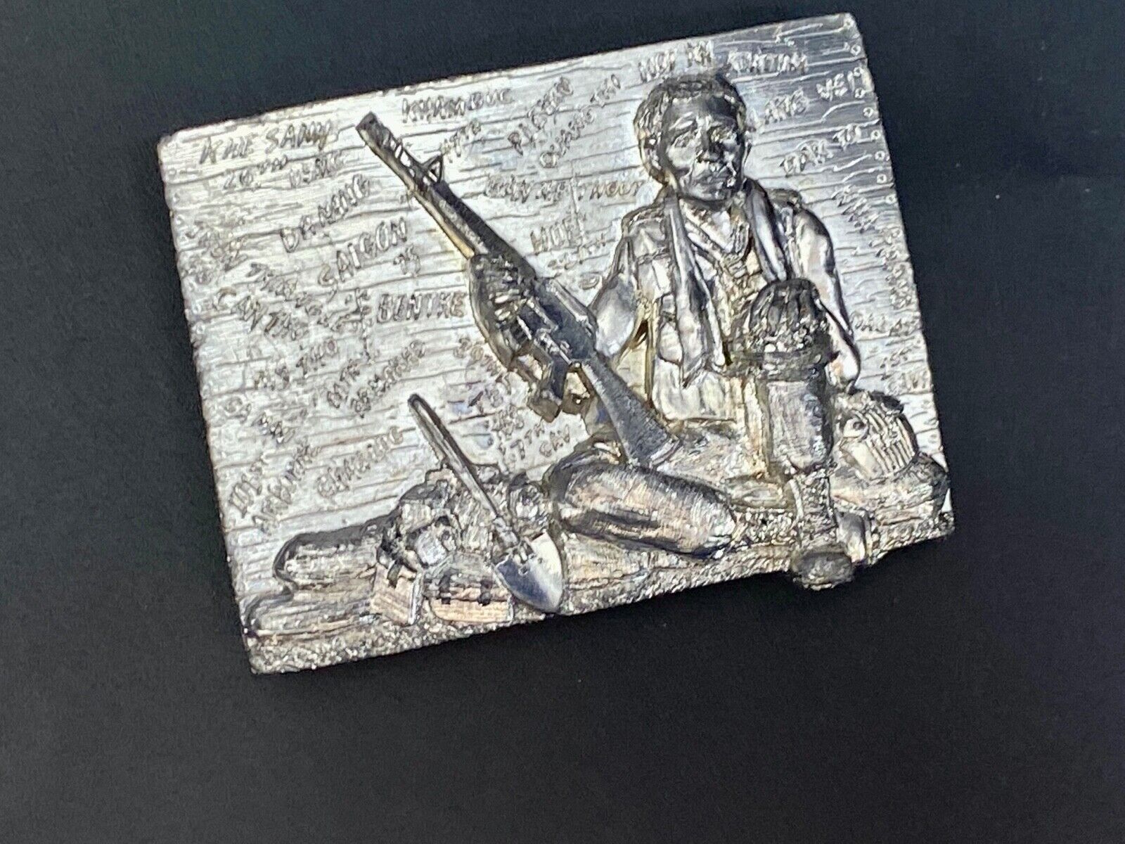 VIntage 1994 The American Vietnam Soldier Commemorative belt buckle by Bergamot 