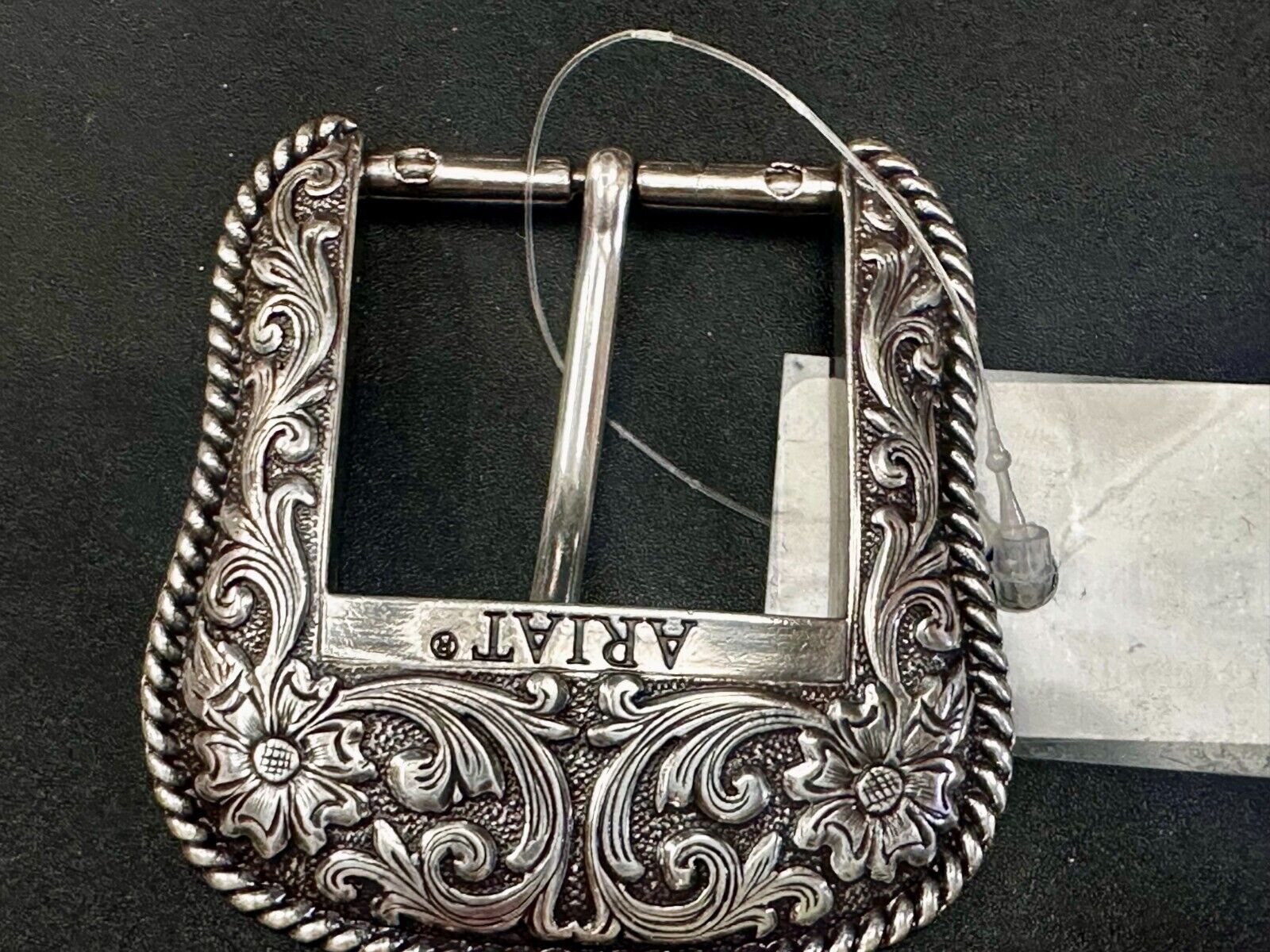 Ariat 2007 Ranger Style Detailed Flower Swirl Rope Outlined Belt Buckle