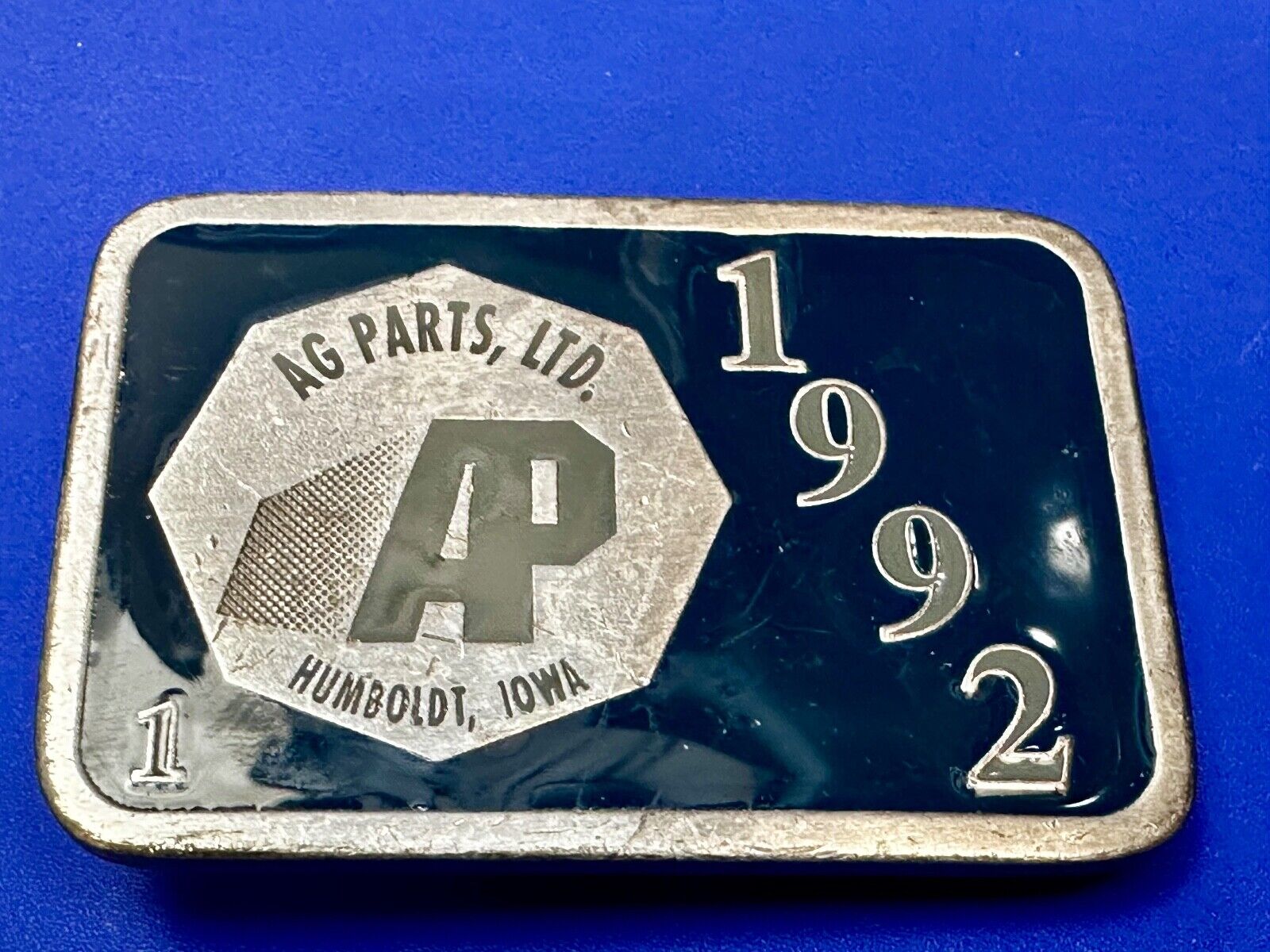 AP Ag Parts Iowa State Farmer Farming Vintage 1992 Limited Edition Belt Buckle