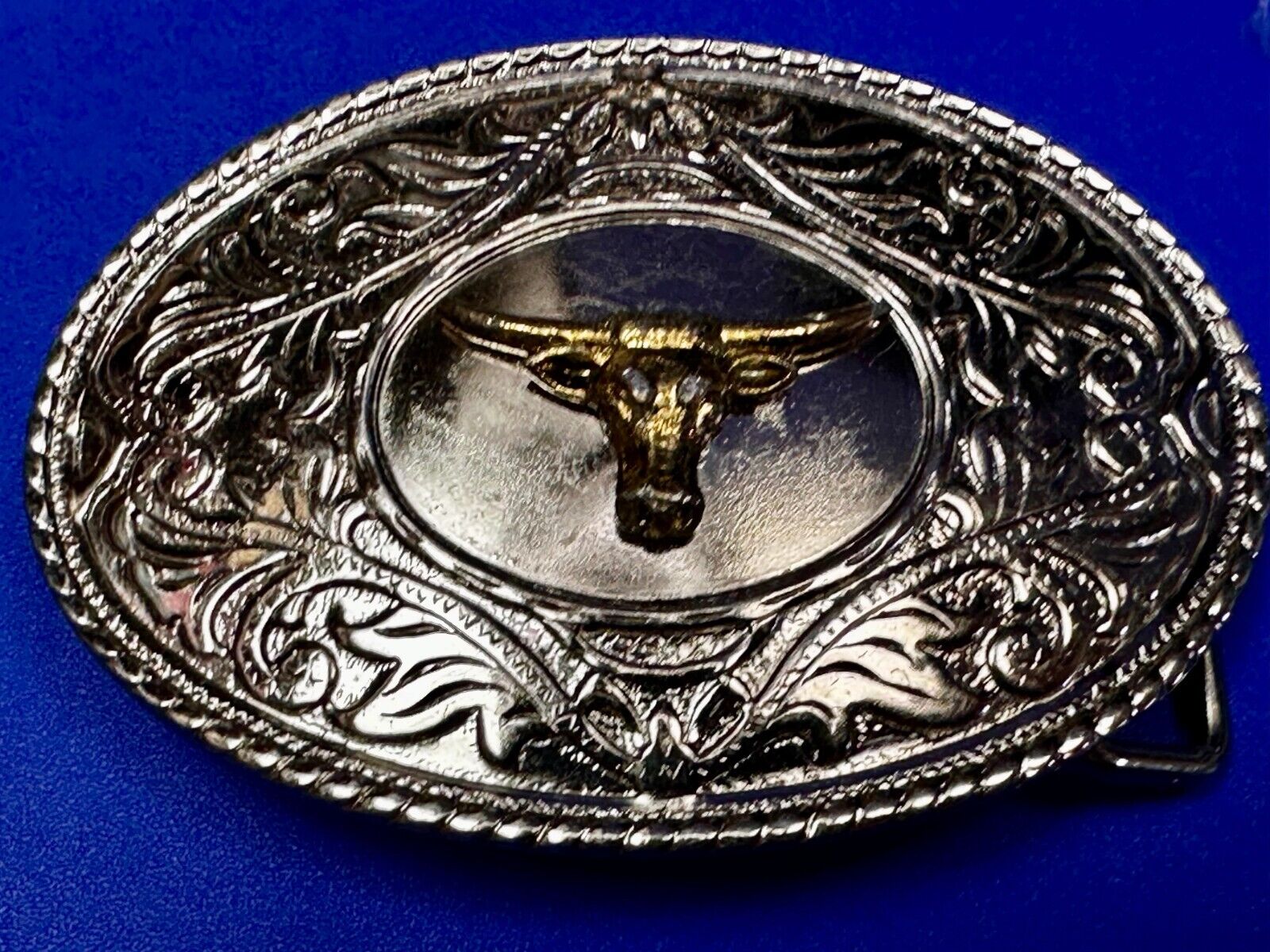 Texas Longhorn Vintage Ornate Cowboys Cowgirls Western Two Tone Belt Buckle