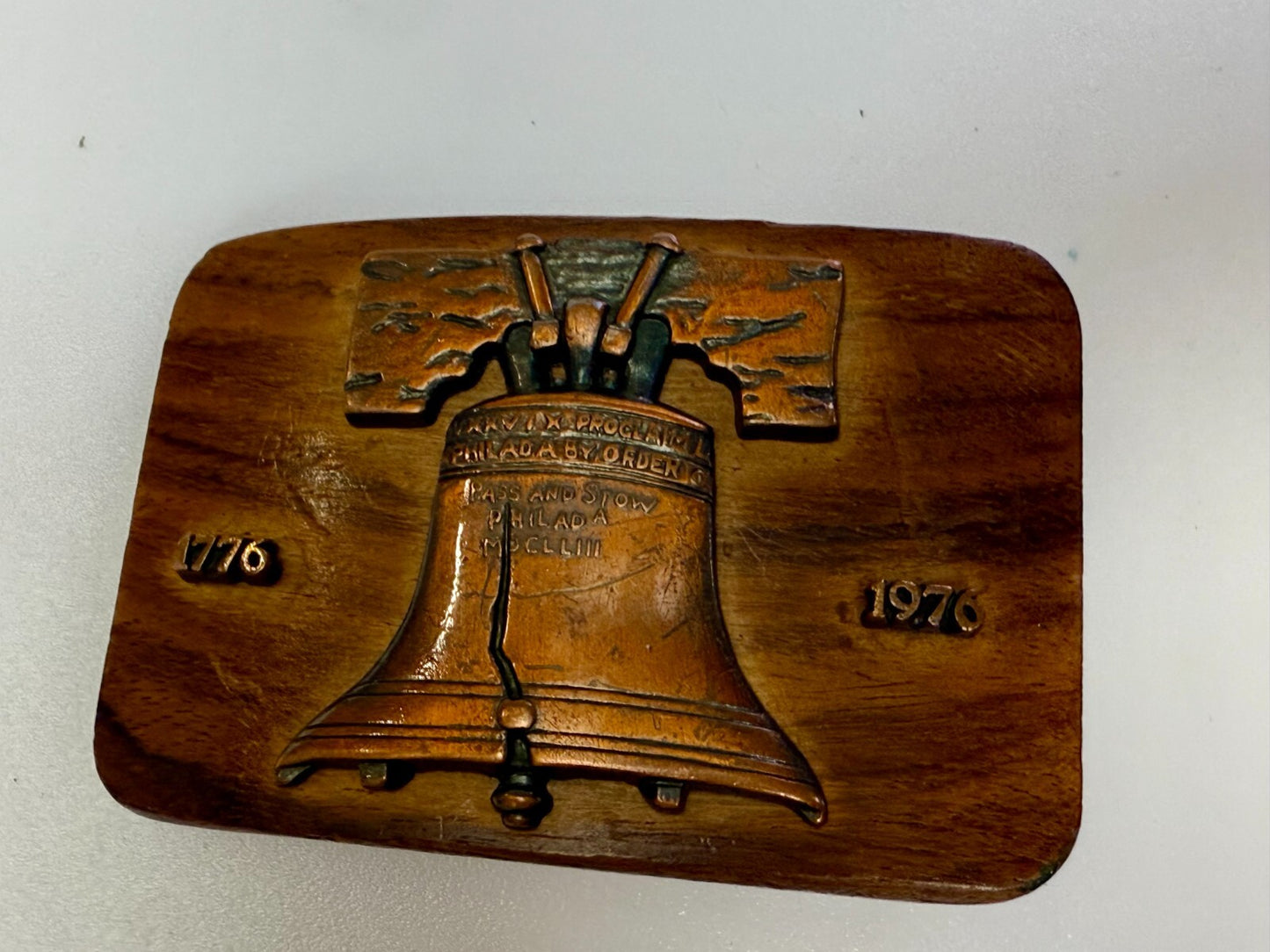United States Liberty Bell Bicentennial 1776-1976 Commemorate Wood Belt Buckle