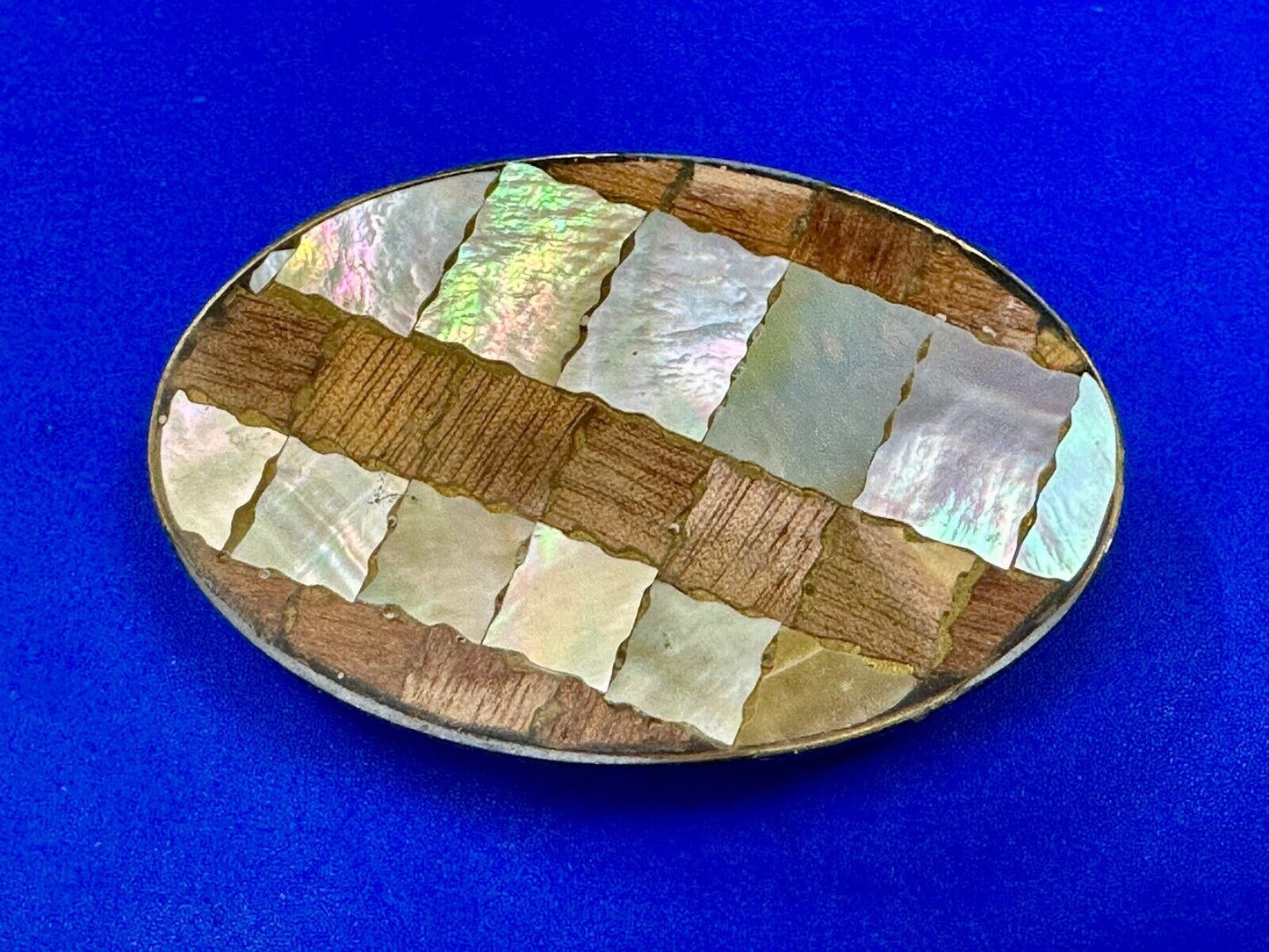 Abalone Shell and wood squares in Vintage oval belt buckle - See Hallmark!