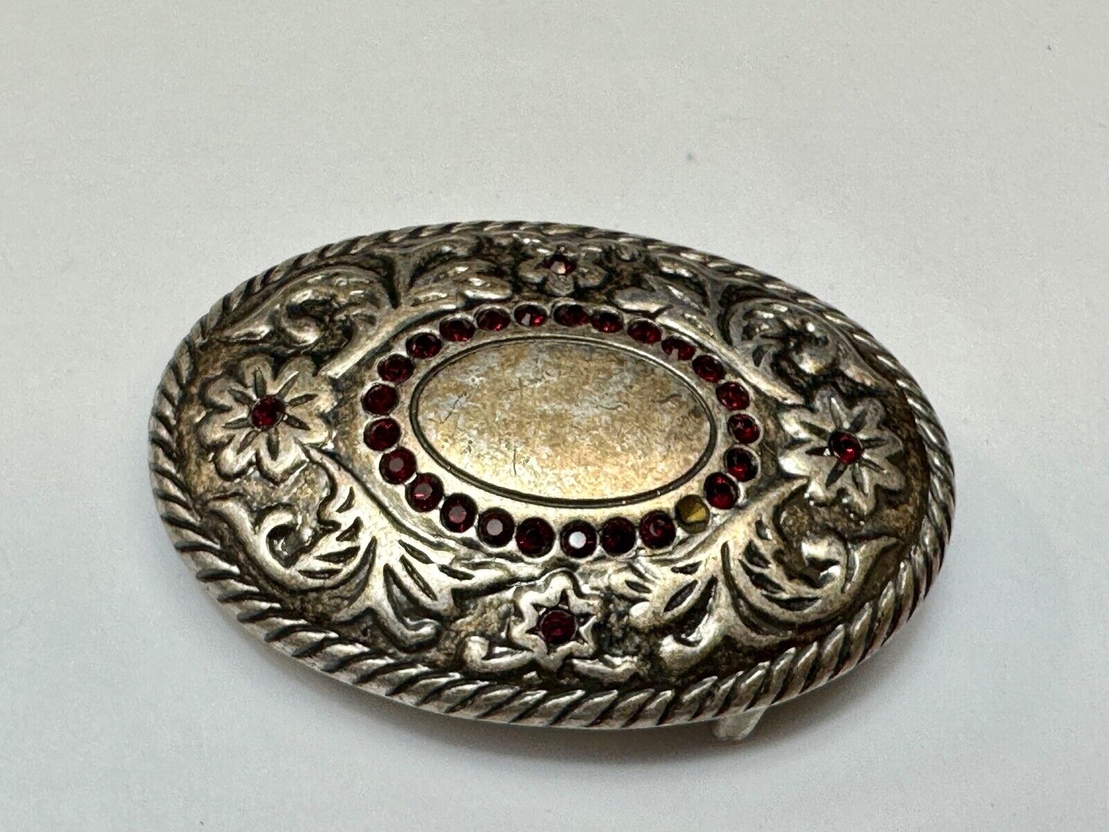 Vintage flower swirl rhinestone accented belt buckle for your center  cab stone