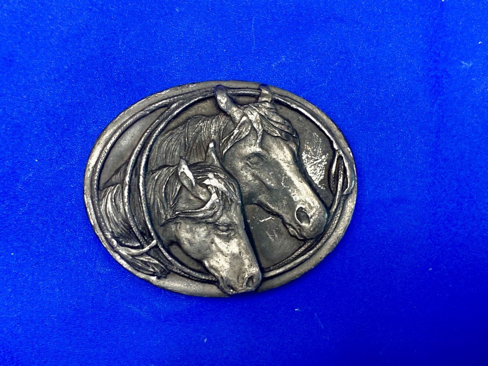 Two Horse Heads western 3" wide belt buckle - Key Makers Mark / Hallmark
