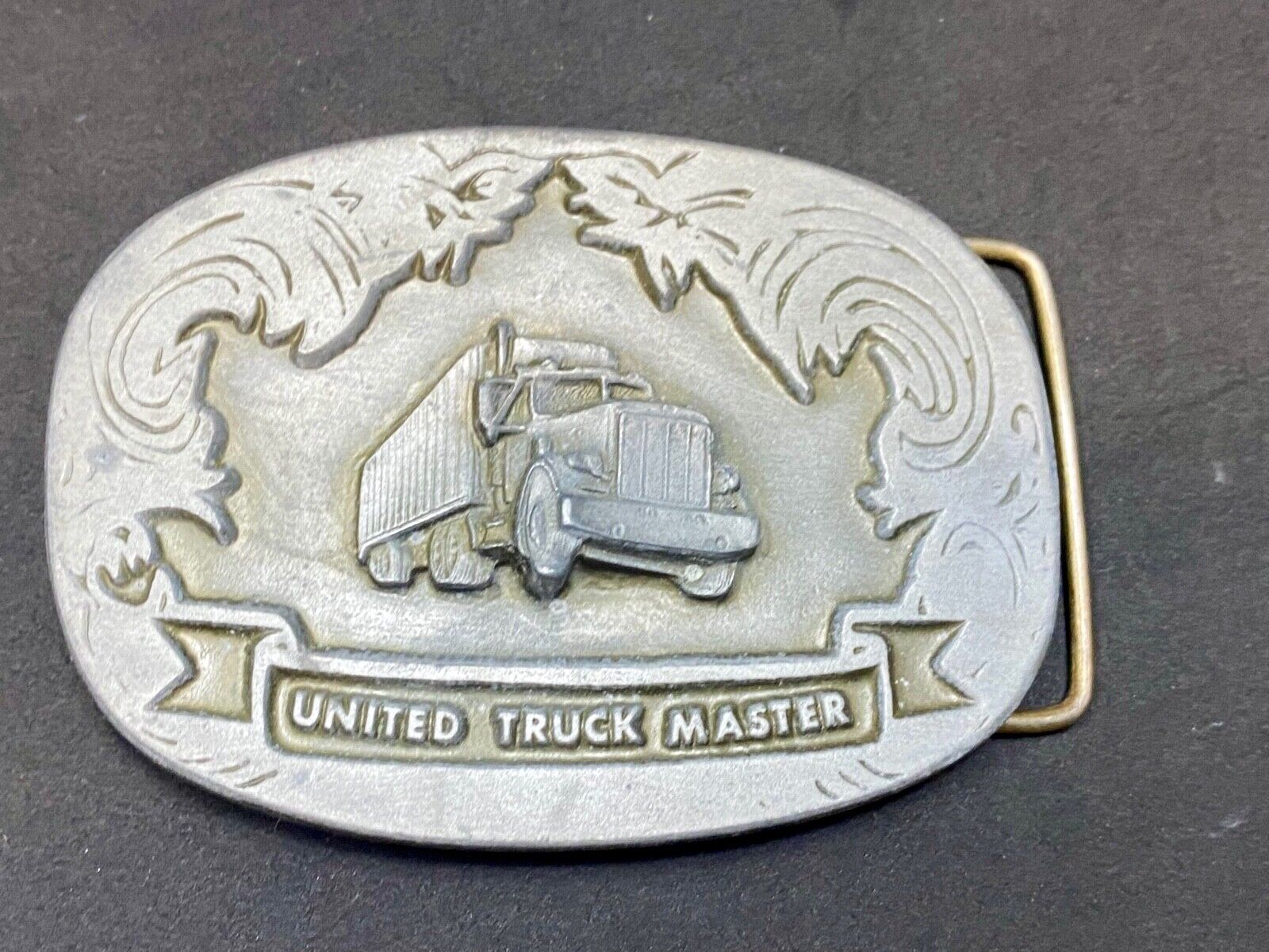 United Truck Master - Vintage Trucker Semi Drivers Big Rig Belt Buckle