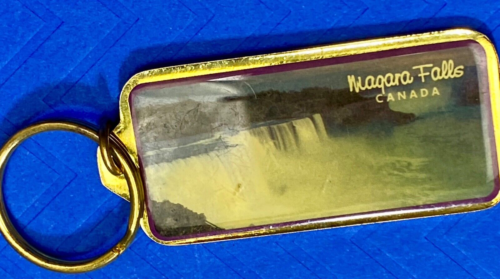 Vintage Keychain Niagra Falls Canada Souvenir Key Chain Key Ring