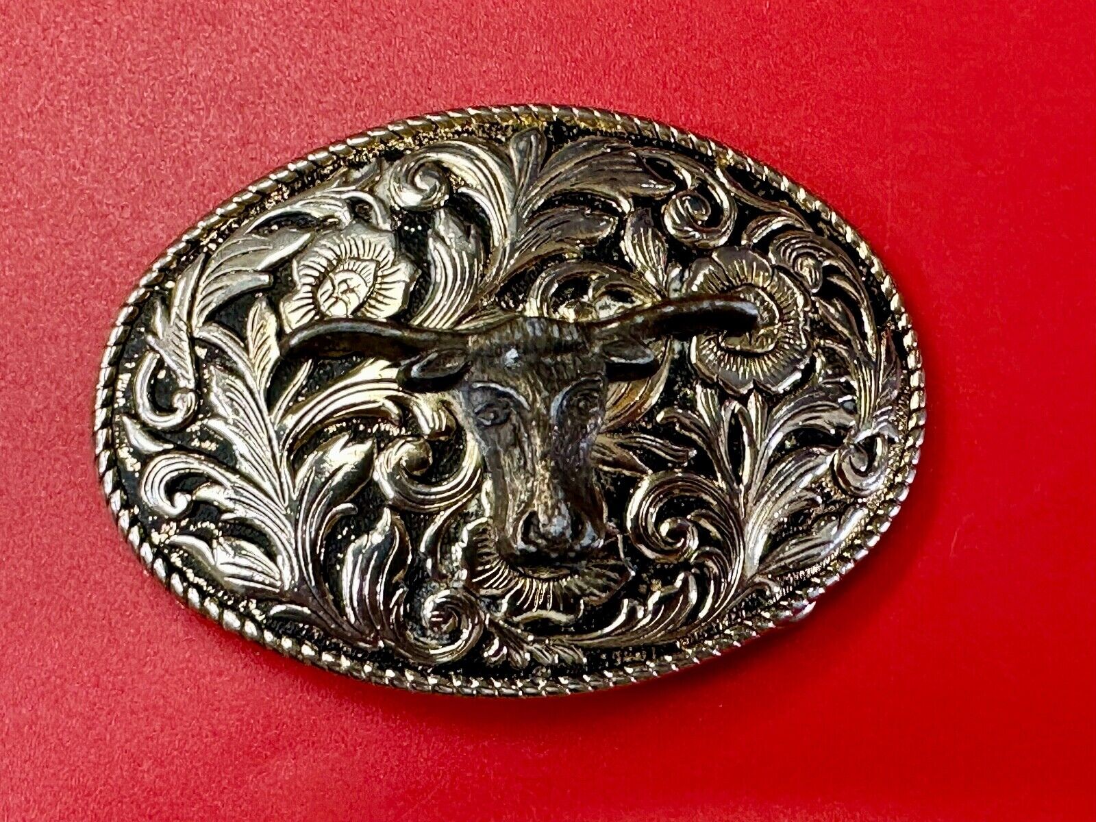 The Longhorn cow steer - cowboys cowgirls western Vintage belt buckle to restore