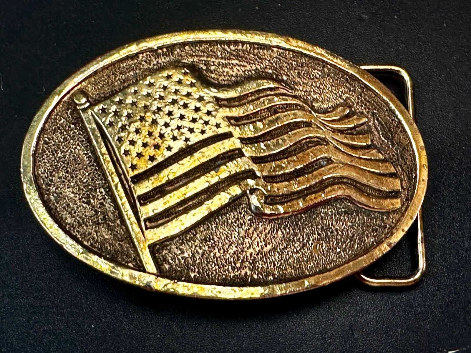 American Flag Patriotic Gold Tone Vintage Oval Belt Buckle by Adezy