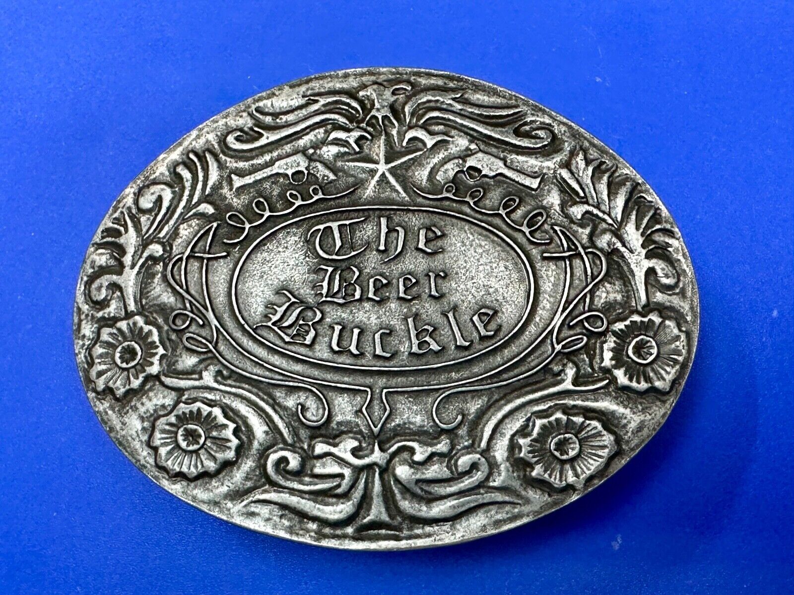 Bev Buckle The Beer Buckle Beverage Can Holder USA made Belt Buckle