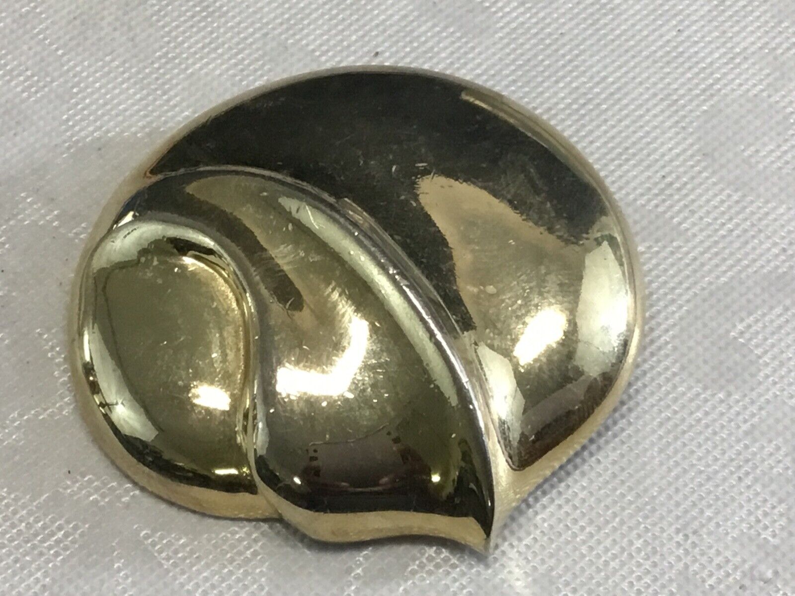 Vintage  Mjent M Jent gold tone pin brooch