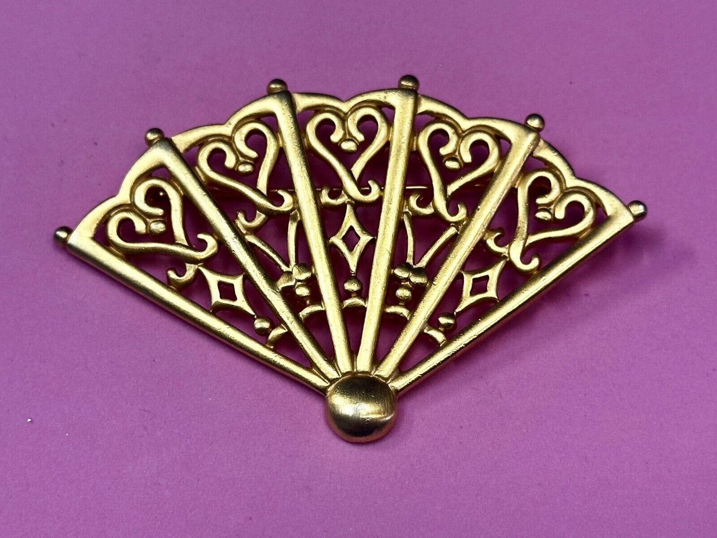 Anne Klein Brooch Pin Elegant Open Hand Fan Heart Matte Gold Tone Estate