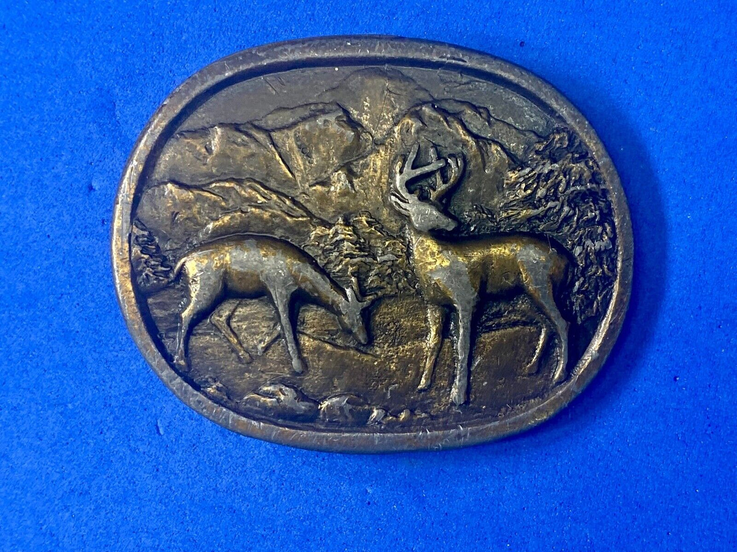 Two Deer Grazing In Nature Vintage Brass Tone Belt Buckle 